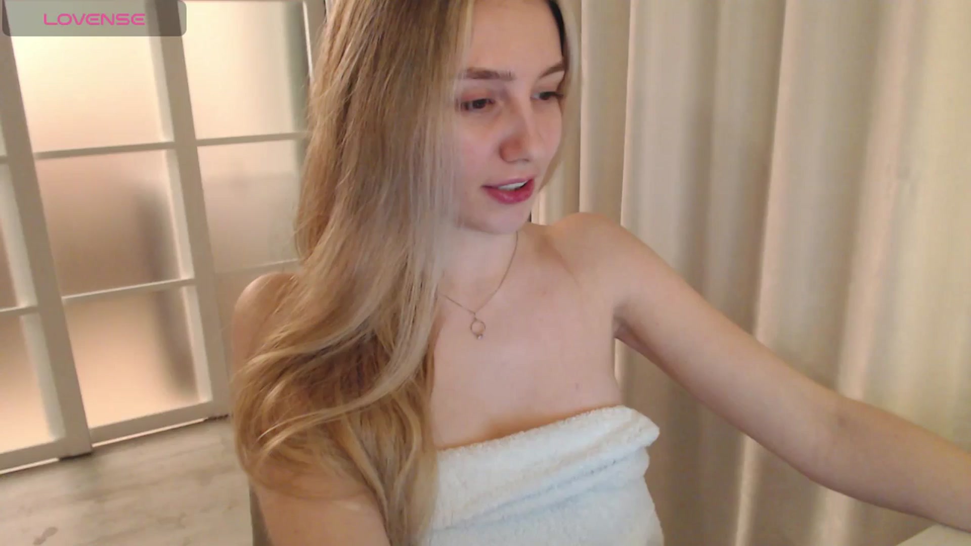 Gallery image thumbnail from Goddessblessu's myfreecams stream on, 03/06/2025, 17:46 image 14 of 20