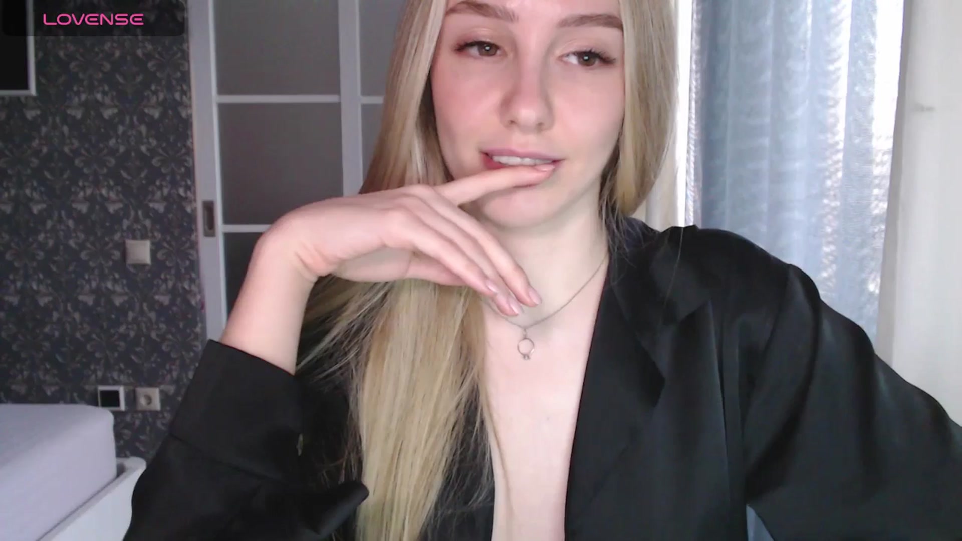 Gallery image thumbnail from Goddessblessu's myfreecams stream on, 03/12/2025, 15:16 image 16 of 20