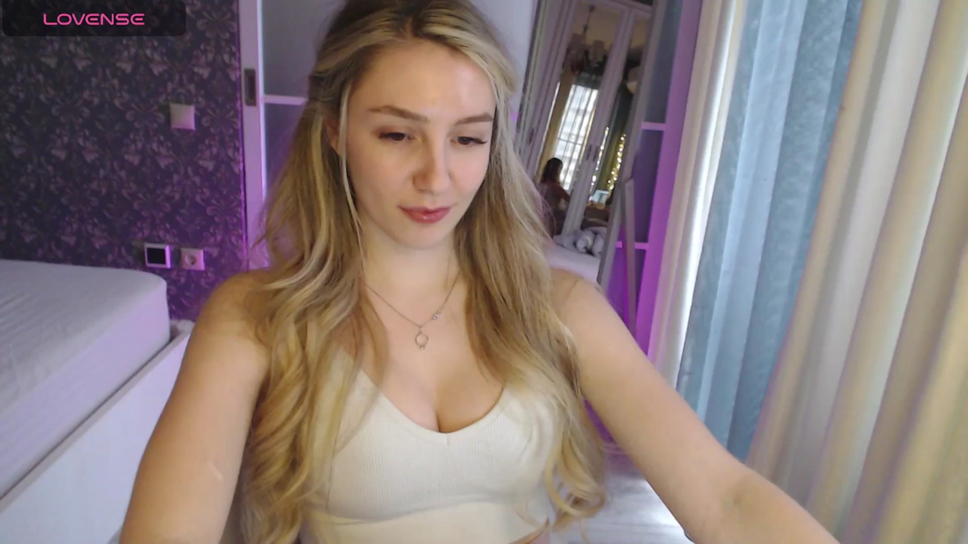 Gallery image thumbnail from Goddessblessu's myfreecams stream on, 03/17/2025, 15:23 image 15 of 20
