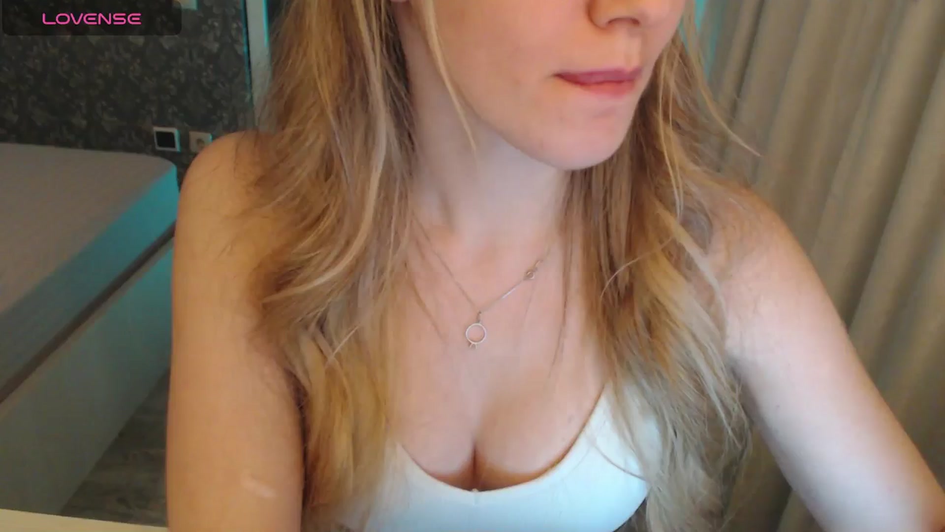 Gallery image thumbnail from Goddessblessu's myfreecams stream on, 03/17/2025, 16:14 image 12 of 20