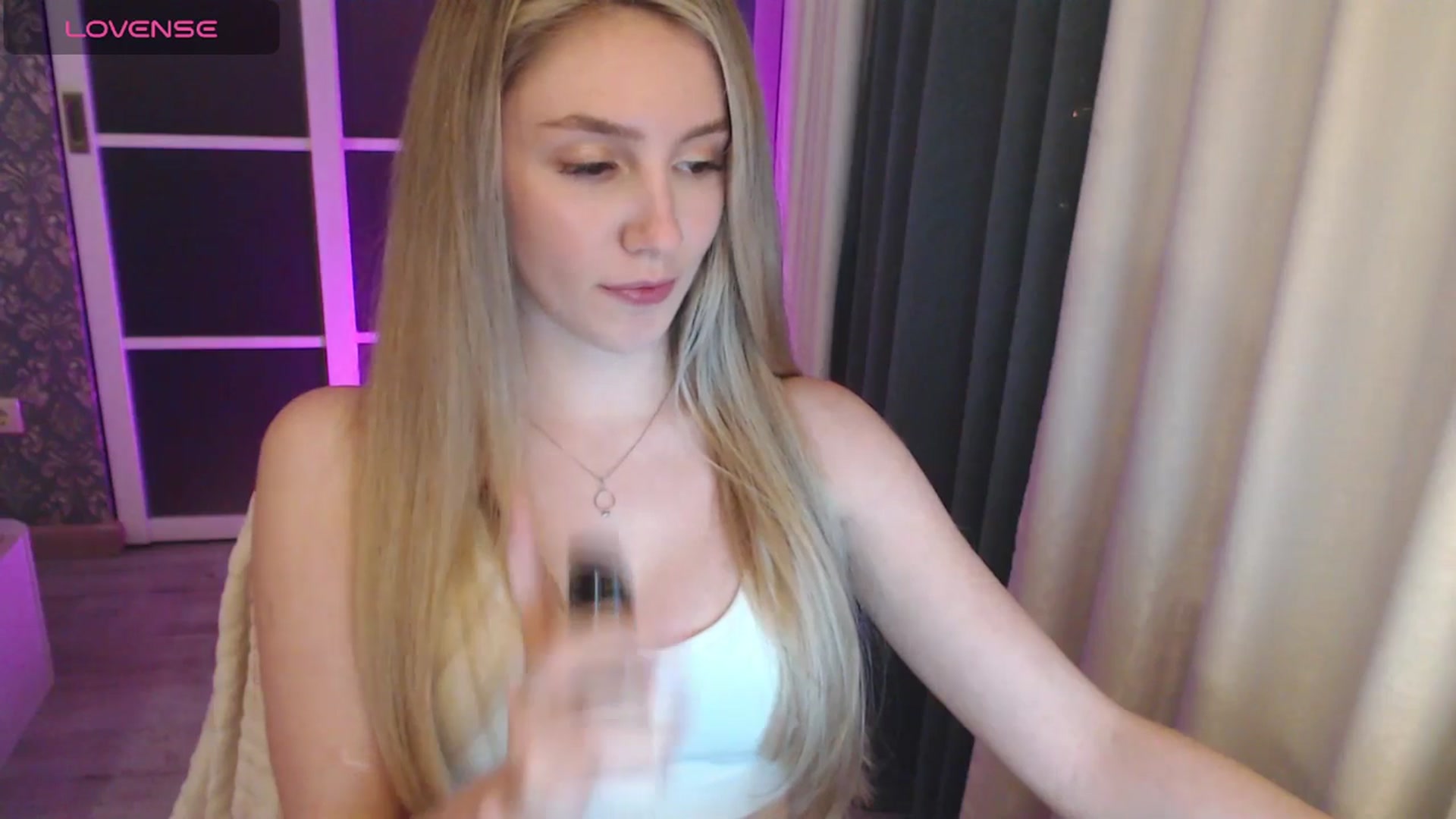 Gallery image thumbnail from Goddessblessu's myfreecams stream on, 03/18/2025, 18:11 image 7 of 20