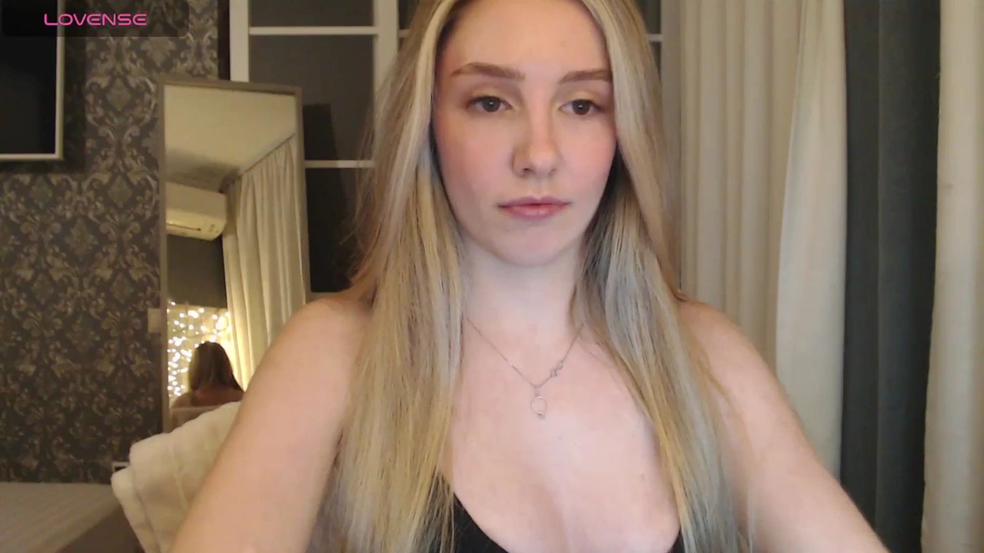 Gallery image thumbnail from Goddessblessu's myfreecams stream on, 03/19/2025, 17:26 image 17 of 20