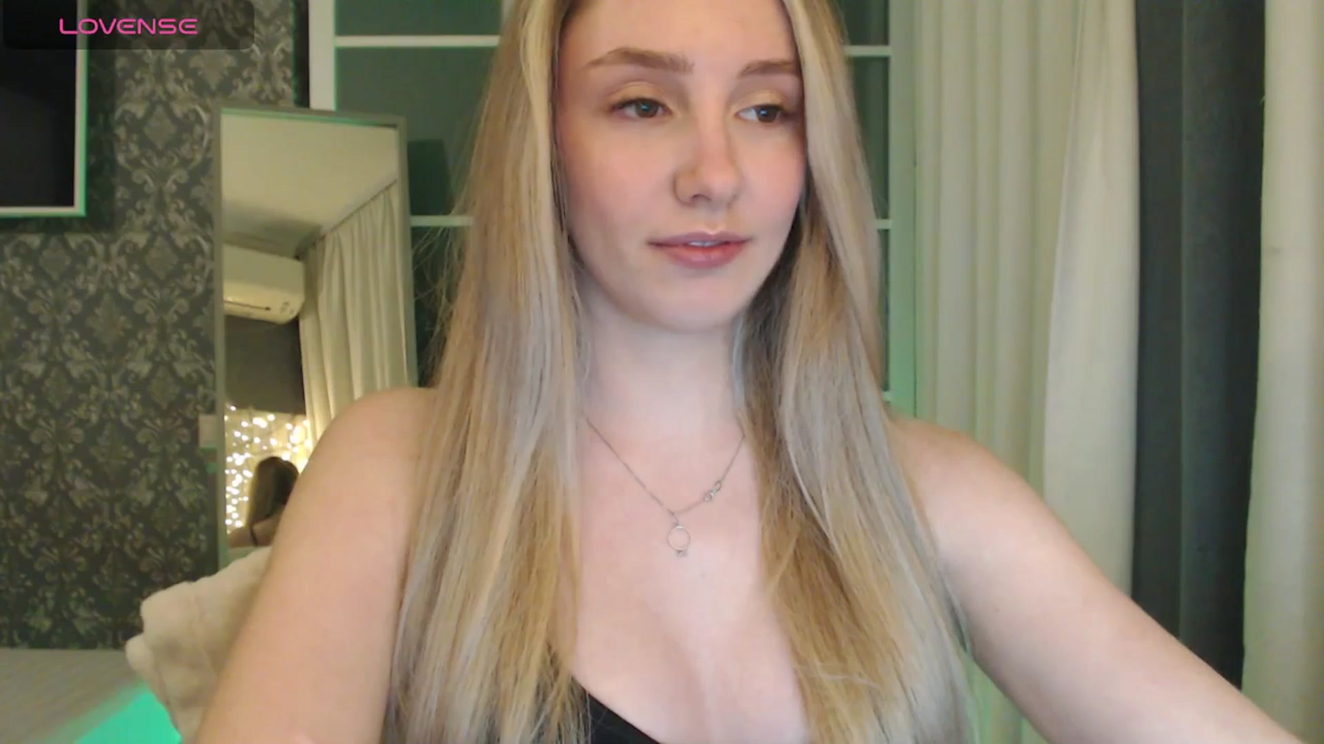 Gallery image thumbnail from Goddessblessu's myfreecams stream on, 03/19/2025, 17:26 image 9 of 20