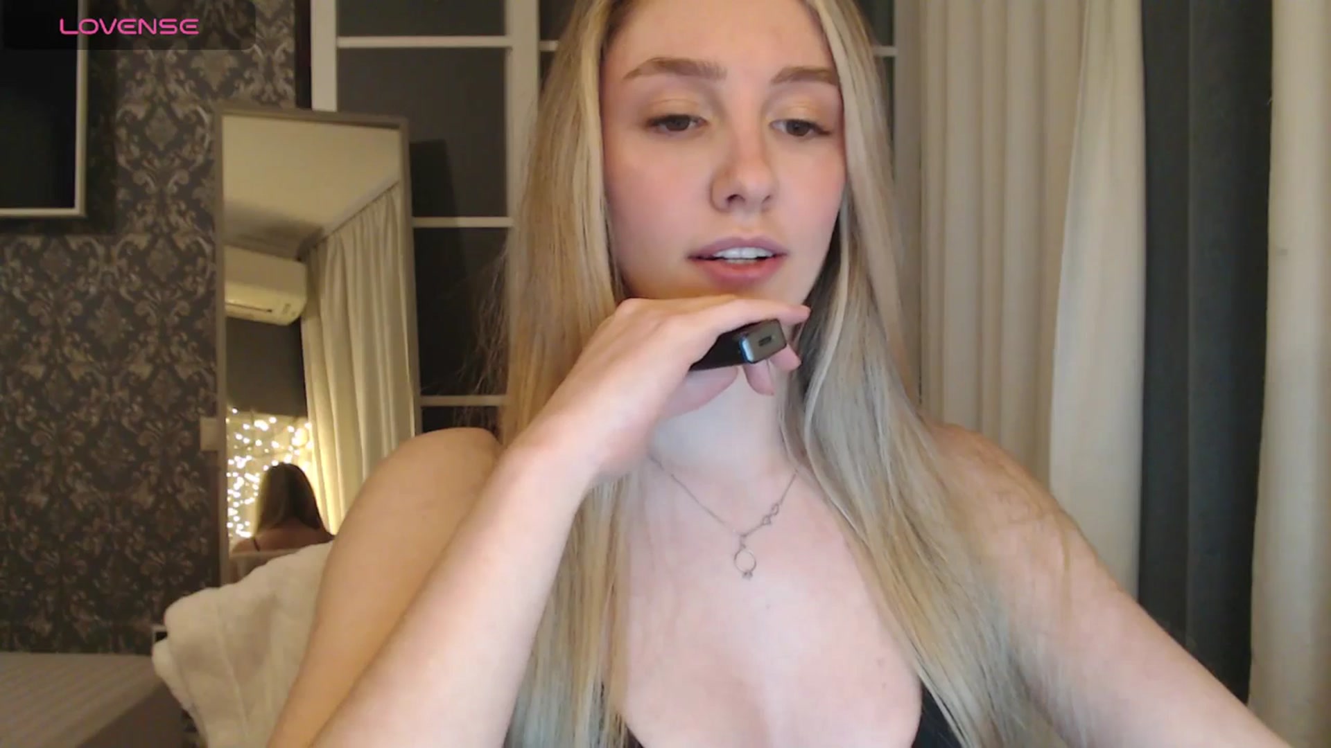 Gallery image thumbnail from Goddessblessu's myfreecams stream on, 03/19/2025, 17:26 image 12 of 20