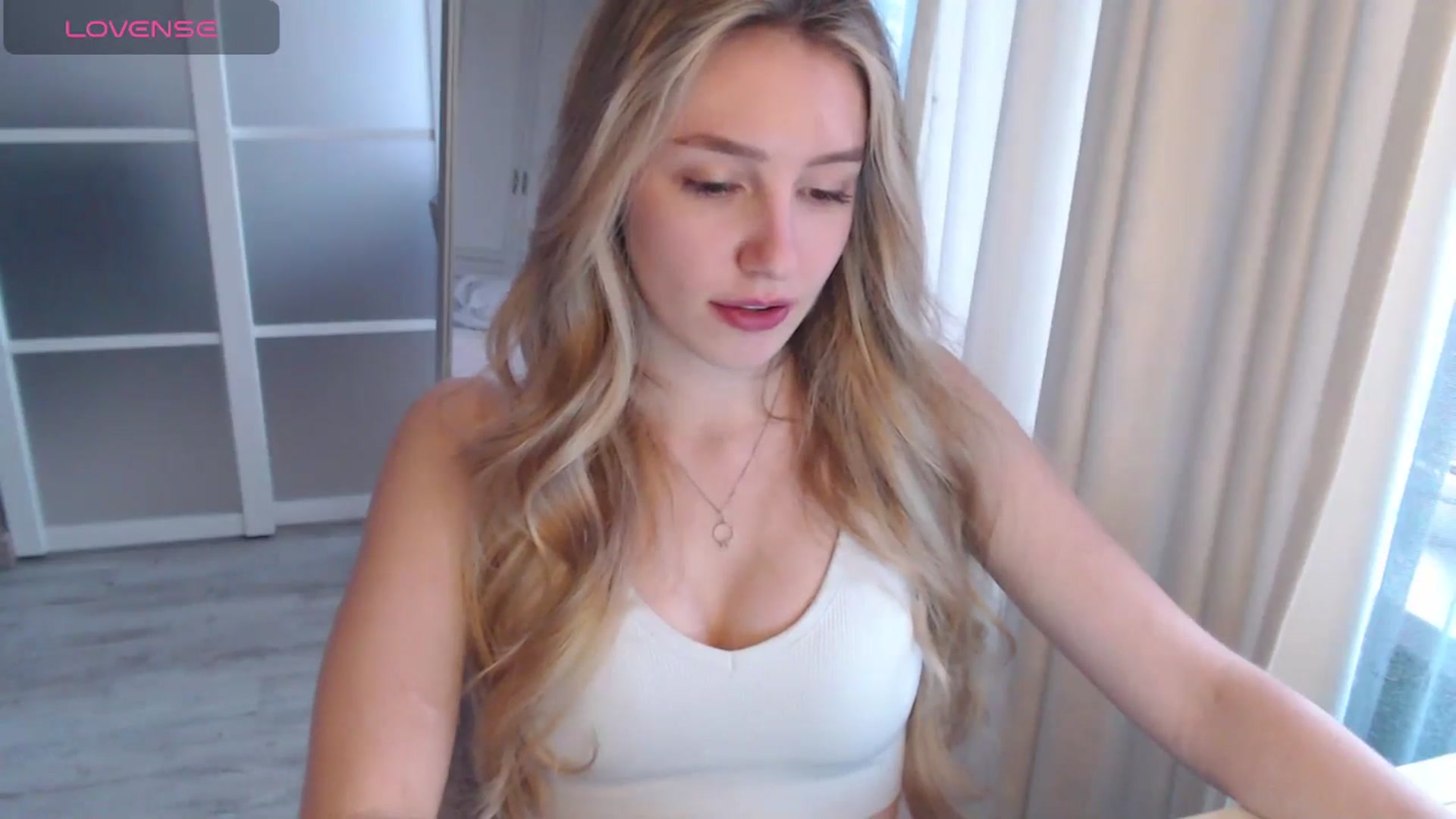 Gallery image thumbnail from Goddessblessu's myfreecams stream on, 03/21/2025, 14:11 image 13 of 20