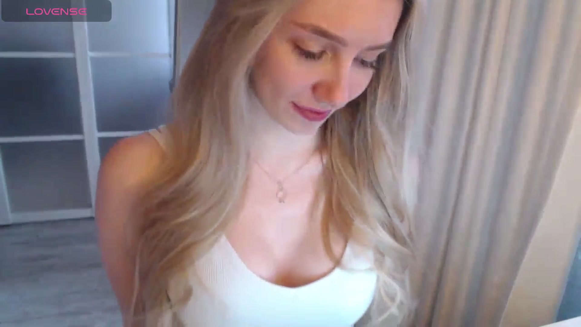 Gallery image thumbnail from Goddessblessu's myfreecams stream on, 03/21/2025, 15:06 image 9 of 20