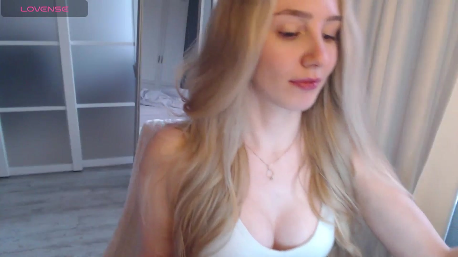 Gallery image thumbnail from Goddessblessu's myfreecams stream on, 03/21/2025, 15:06 image 7 of 20