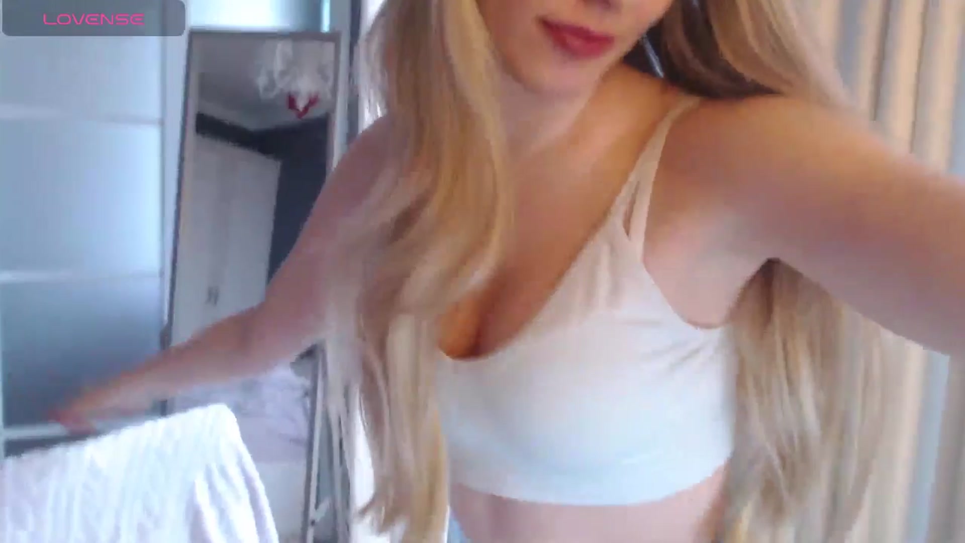 Gallery image thumbnail from Goddessblessu's myfreecams stream on, 03/21/2025, 15:06 image 13 of 20