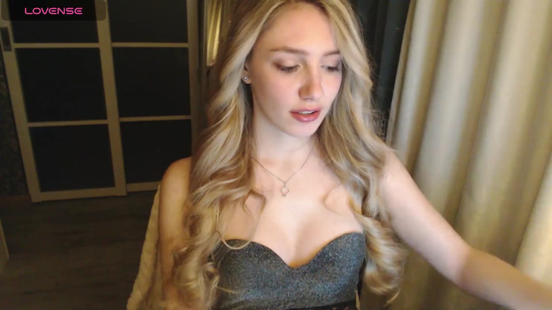 Gallery image thumbnail from Goddessblessu's myfreecams stream on, 03/24/2025, 19:45 image 4 of 20
