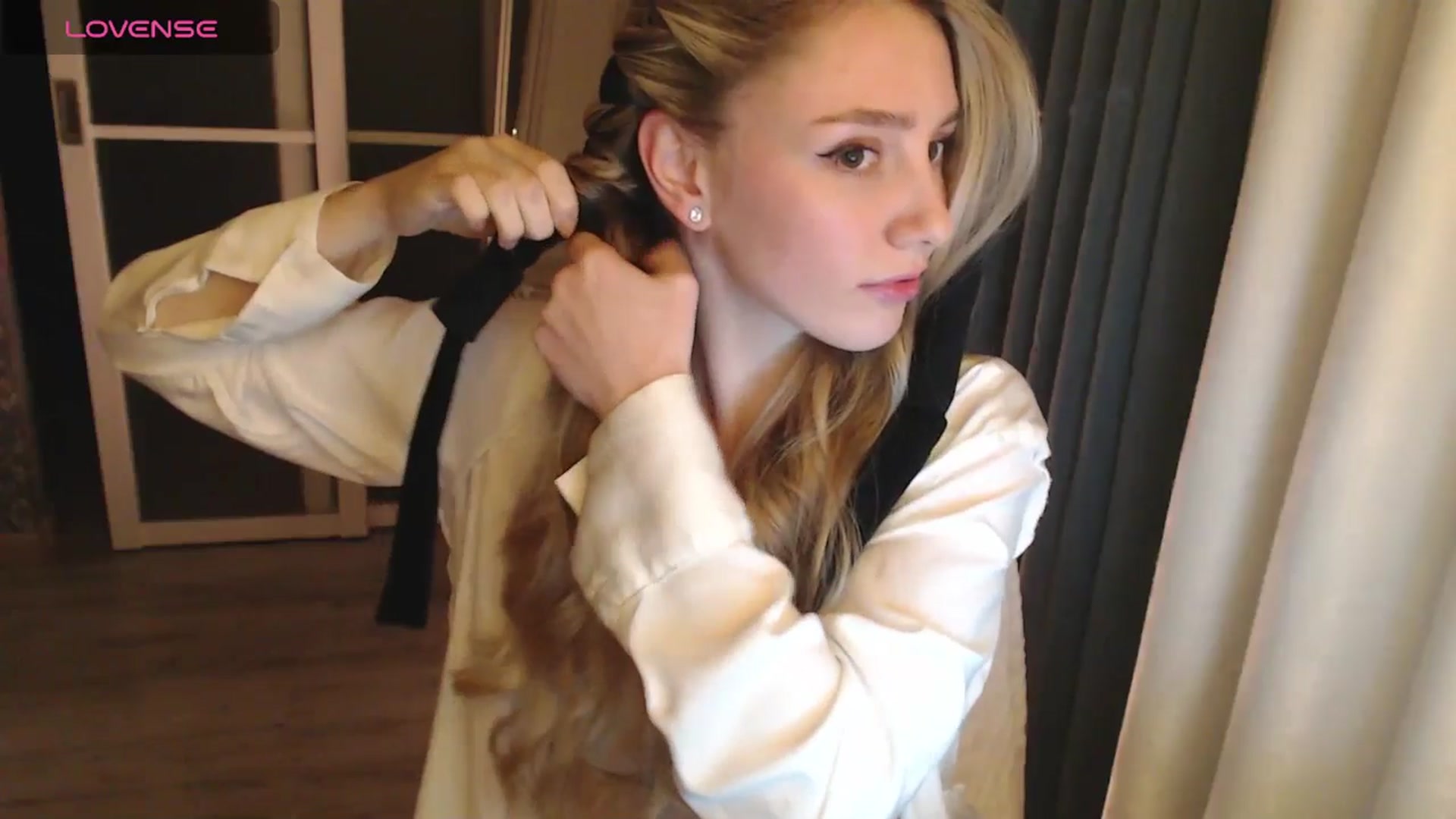 Gallery image thumbnail from Goddessblessu's myfreecams stream on, 03/25/2025, 21:58 image 16 of 20