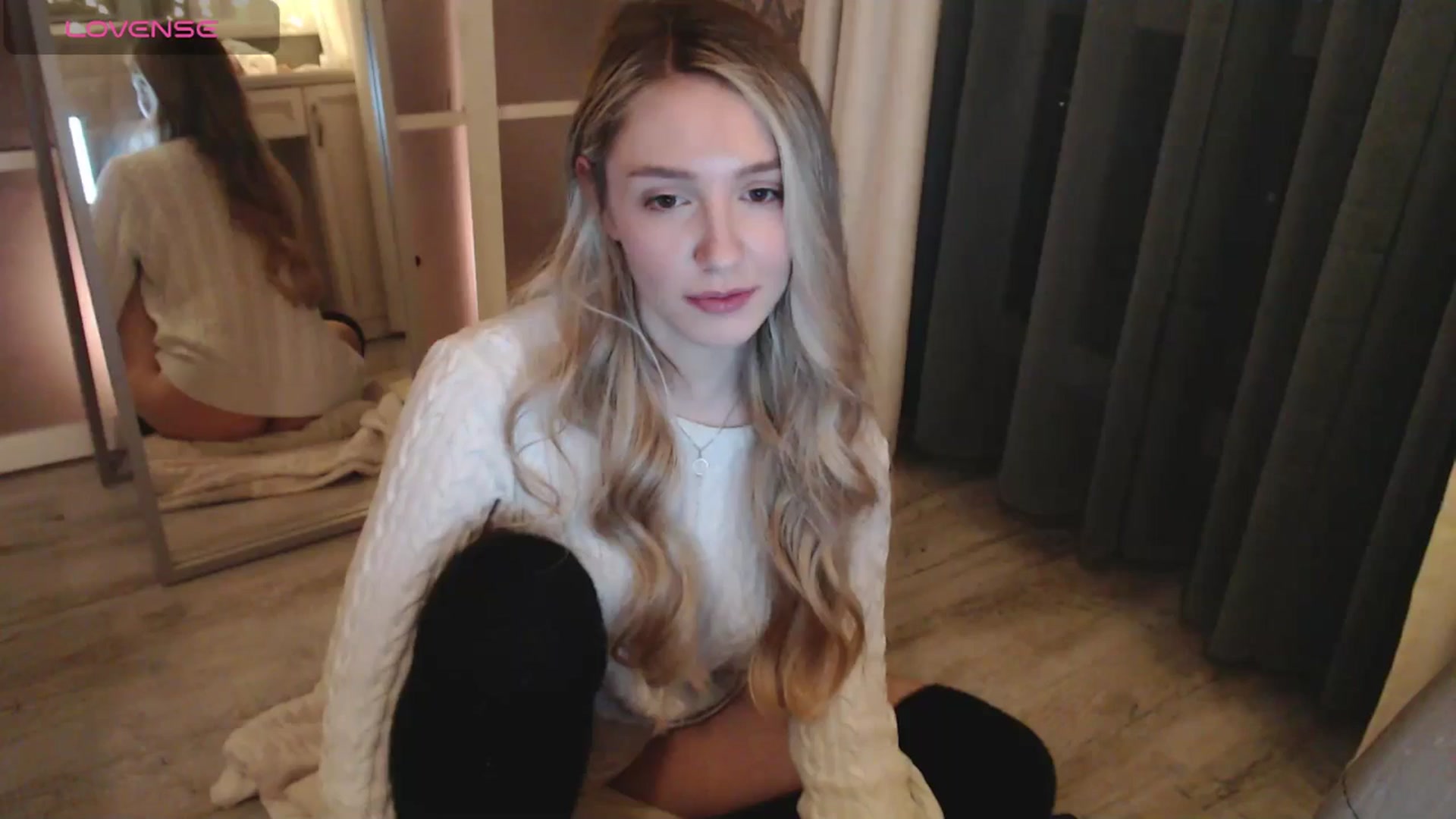 Gallery image thumbnail from Goddessblessu's myfreecams stream on, 03/31/2025, 17:48 image 5 of 20