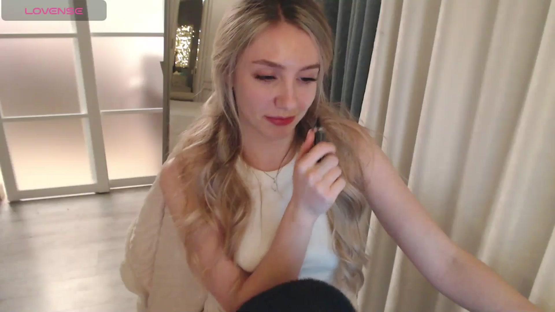 Gallery image thumbnail from Goddessblessu's myfreecams stream on, 04/01/2025, 21:25 image 2 of 20