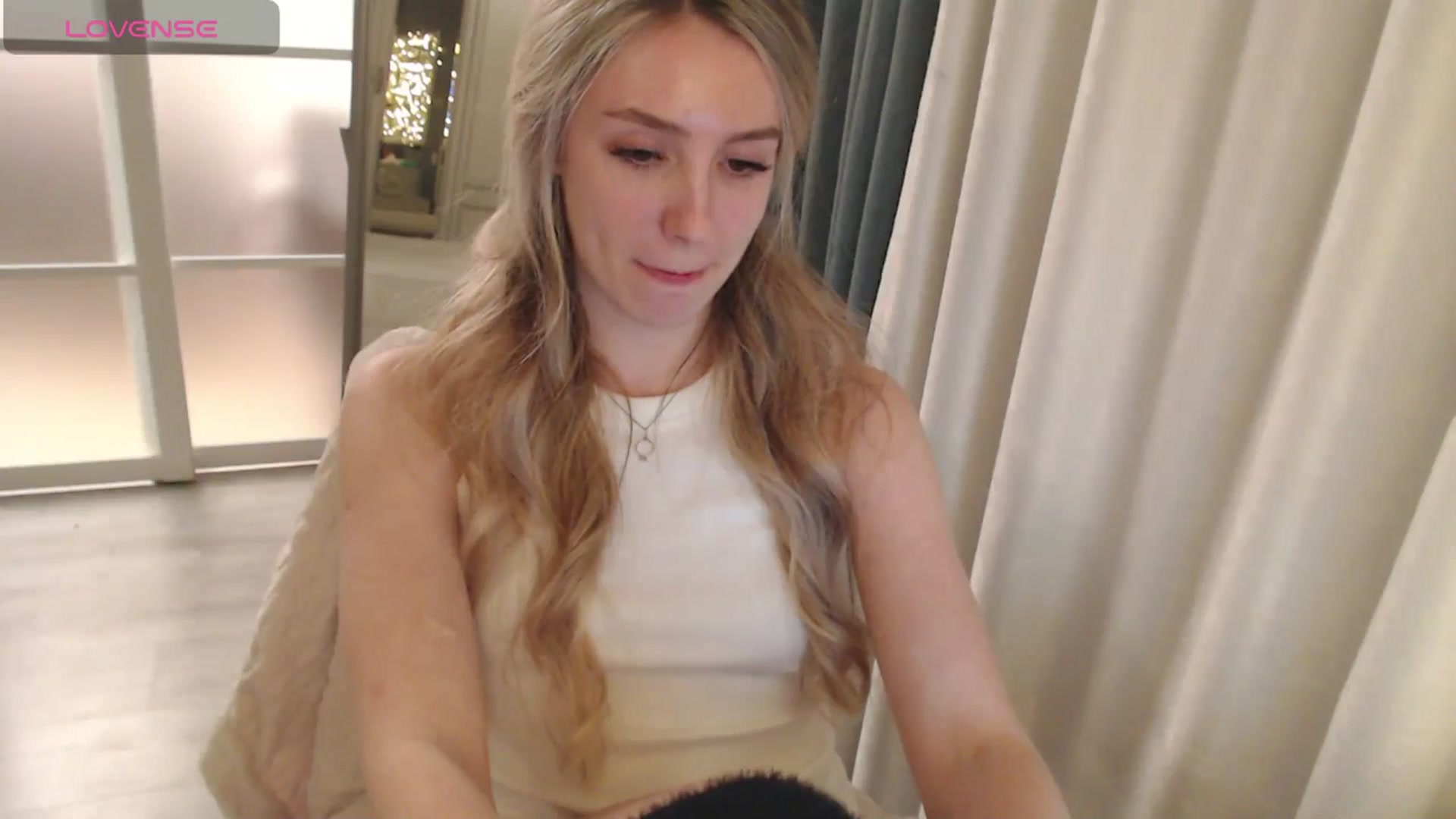 Gallery image thumbnail from Goddessblessu's myfreecams stream on, 04/01/2025, 21:25 image 16 of 20