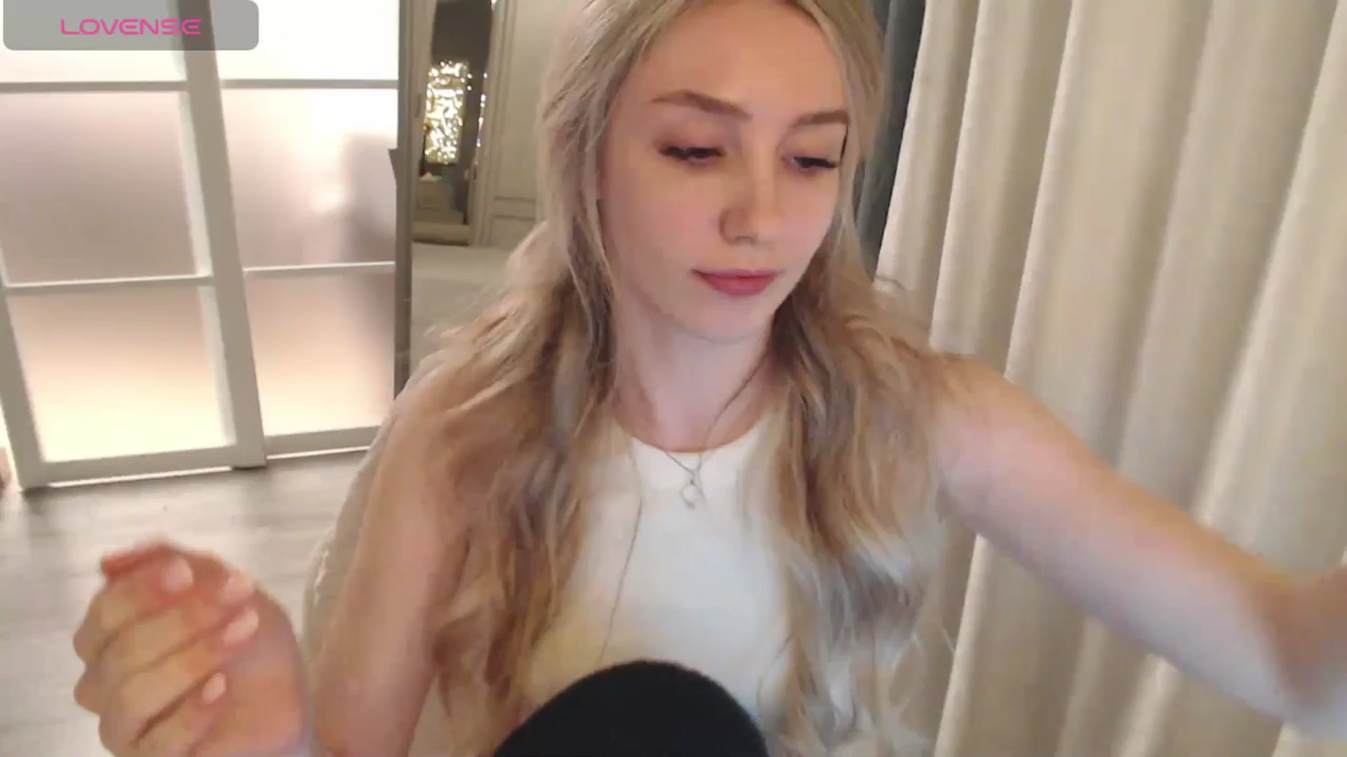 Gallery image thumbnail from Goddessblessu's myfreecams stream on, 04/01/2025, 21:25 image 1 of 20