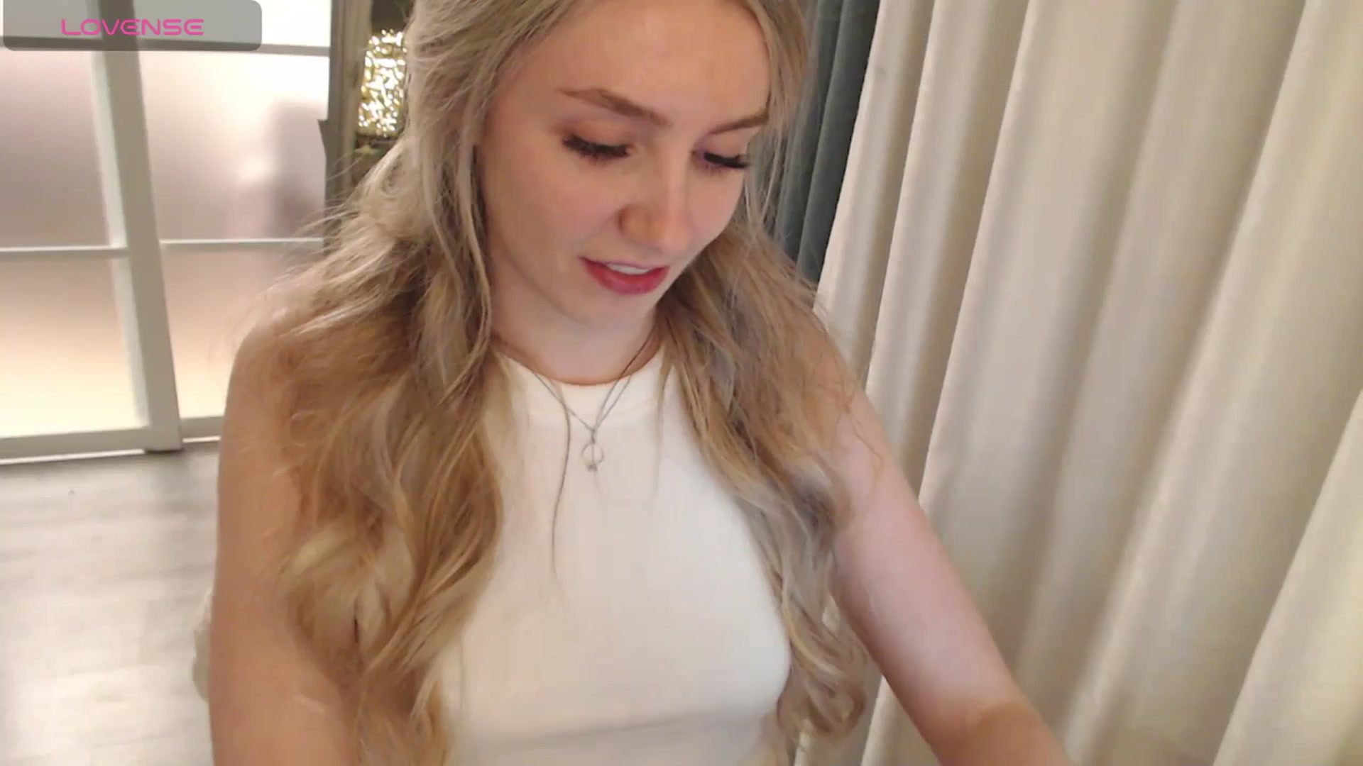 Gallery image thumbnail from Goddessblessu's myfreecams stream on, 04/01/2025, 21:25 image 13 of 20