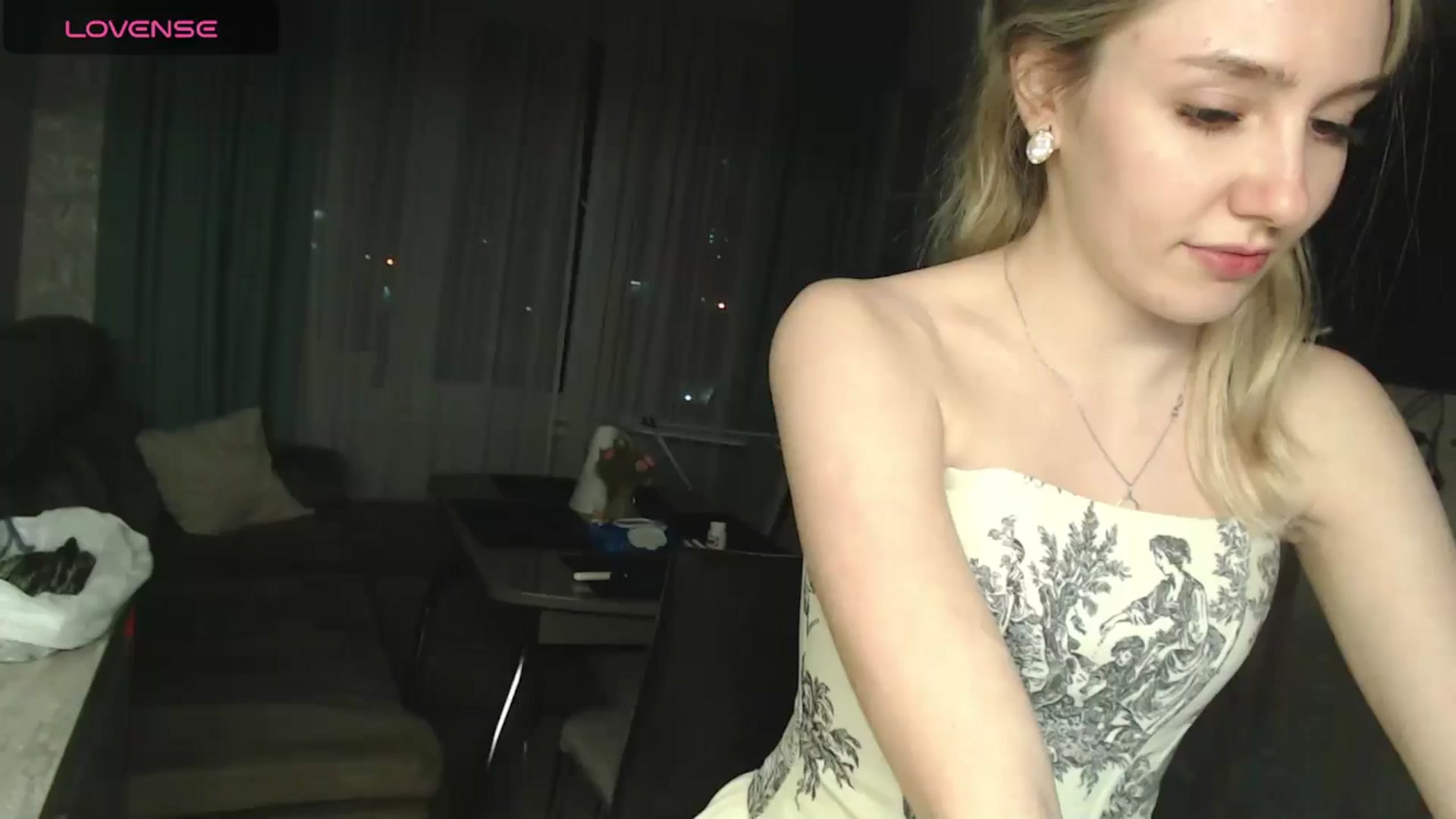 Gallery image thumbnail from Goddessblessu's myfreecams stream on, 04/05/2025, 23:05 image 17 of 20