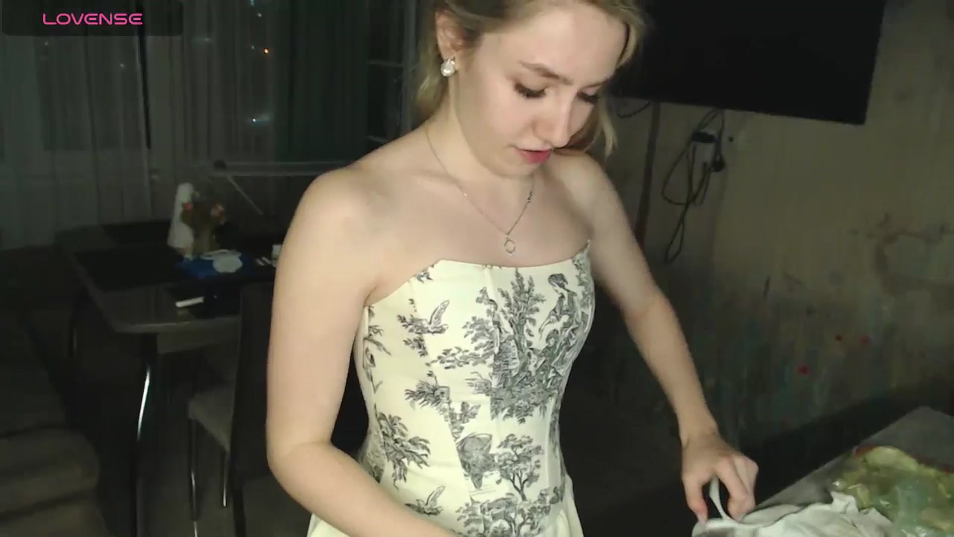 Gallery image thumbnail from Goddessblessu's myfreecams stream on, 04/05/2025, 23:05 image 11 of 20