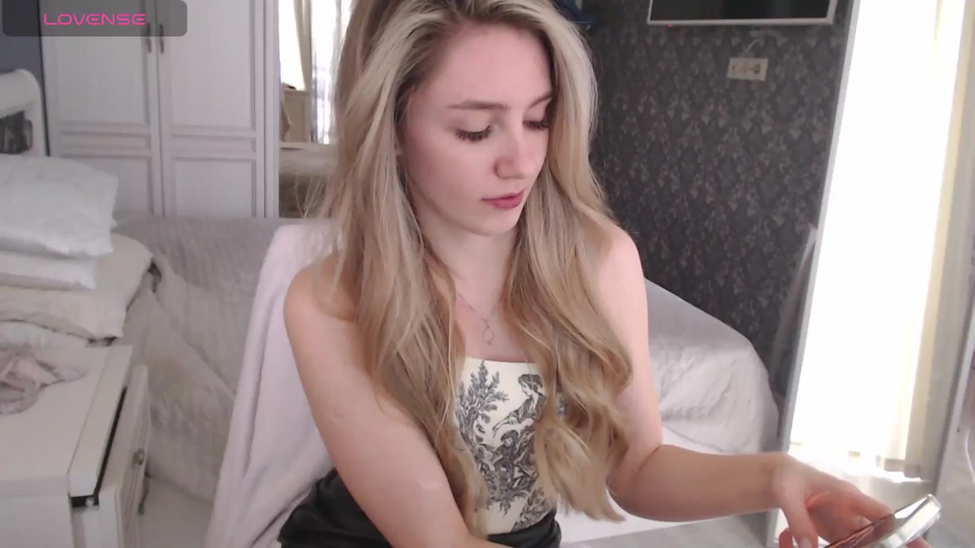 Gallery image thumbnail from Goddessblessu's myfreecams stream on, 04/13/2025, 10:50 image 13 of 20