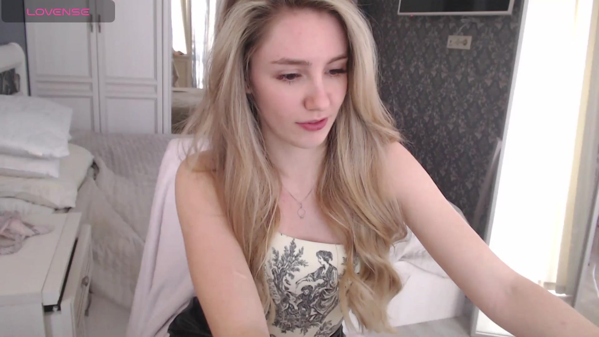 Gallery image thumbnail from Goddessblessu's myfreecams stream on, 04/13/2025, 10:50 image 11 of 20
