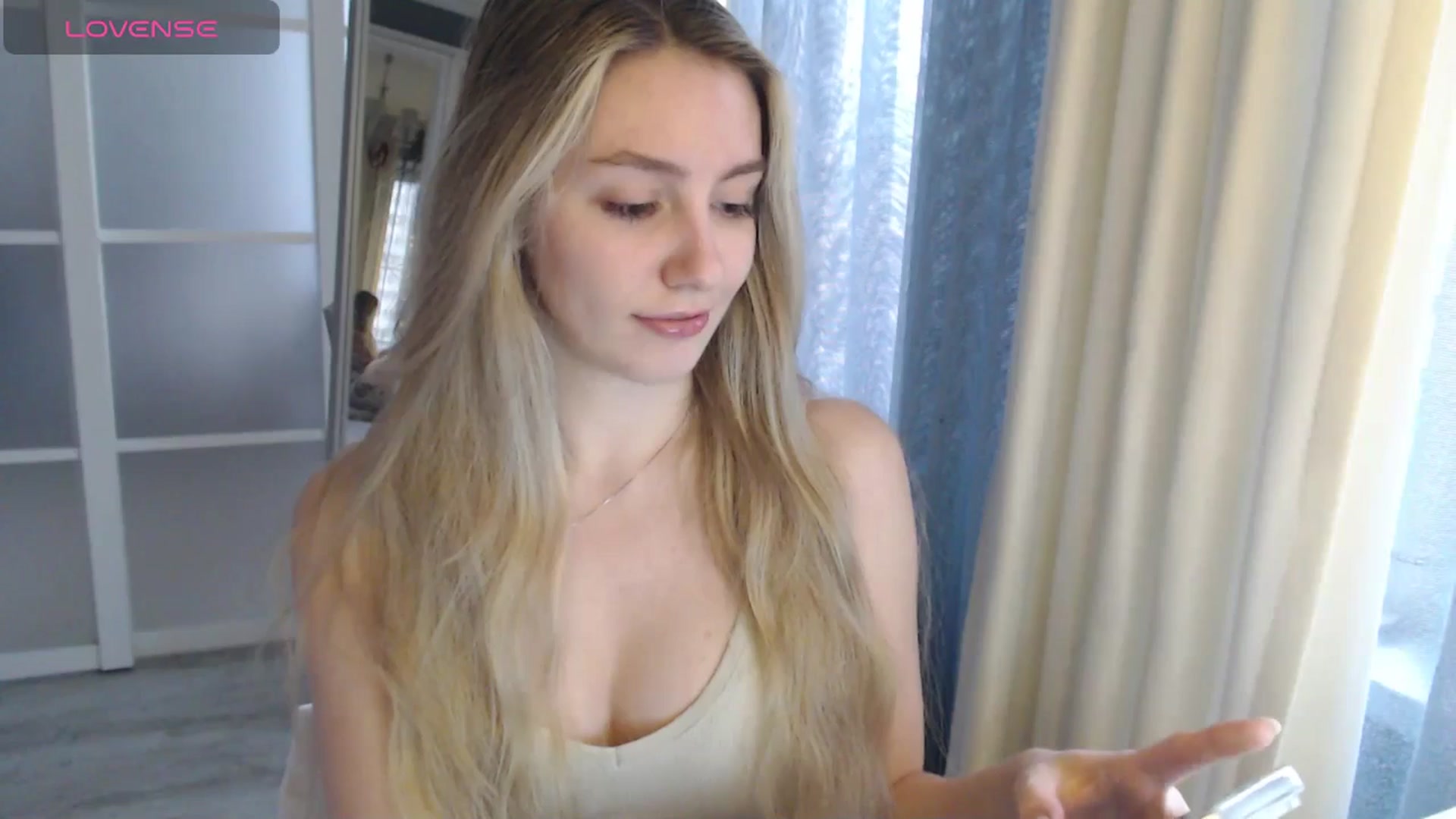 Gallery image thumbnail from Goddessblessu's myfreecams stream on, 04/20/2025, 15:36 image 12 of 20