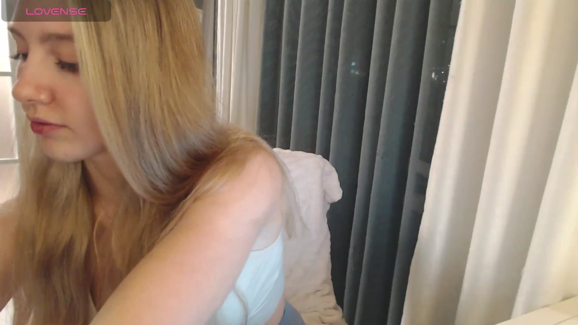 Gallery image thumbnail from Goddessblessu's myfreecams stream on, 04/22/2025, 21:05 image 14 of 20