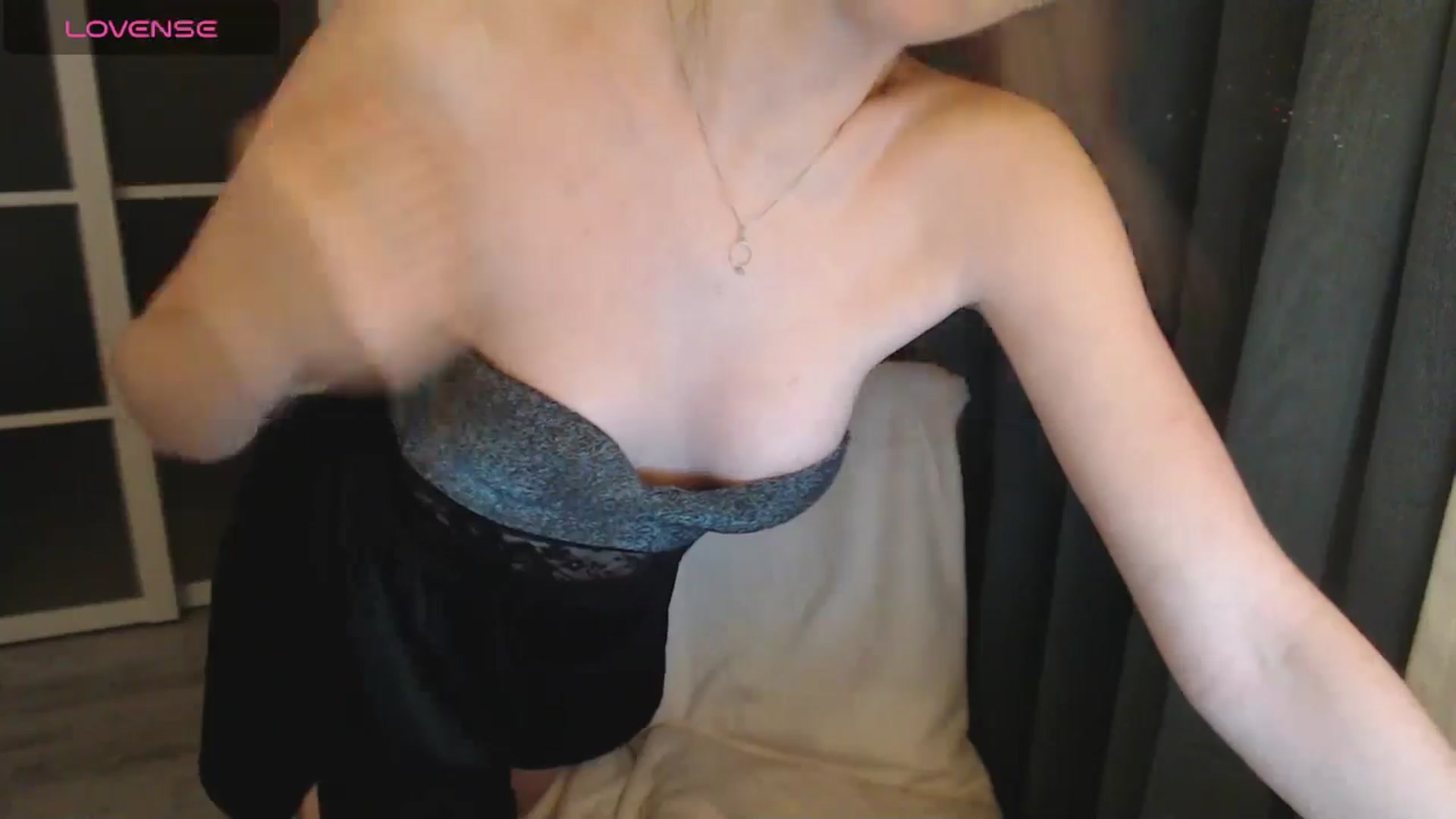 Gallery image thumbnail from Goddessblessu's myfreecams stream on, 04/25/2025, 22:46 image 4 of 20
