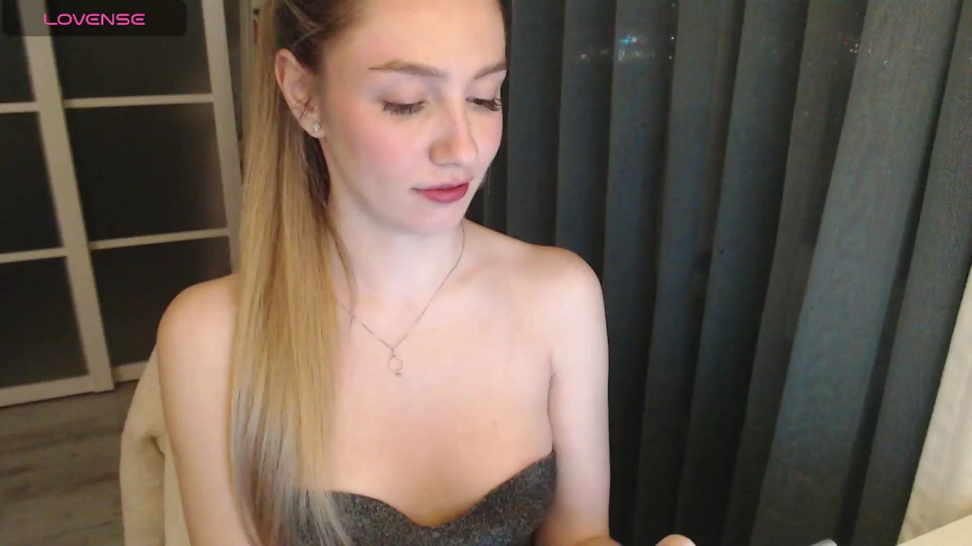 Gallery image thumbnail from Goddessblessu's myfreecams stream on, 04/25/2025, 22:46 image 17 of 20