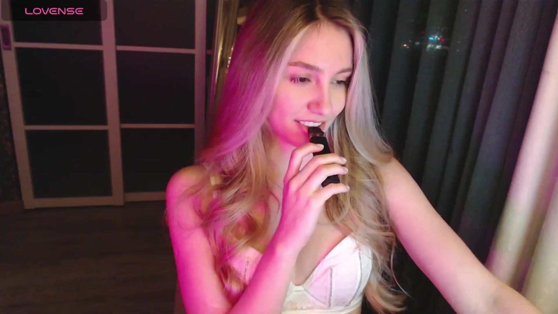 Gallery image thumbnail from Goddessblessu's myfreecams stream on, 04/30/2025, 20:52 image 9 of 20
