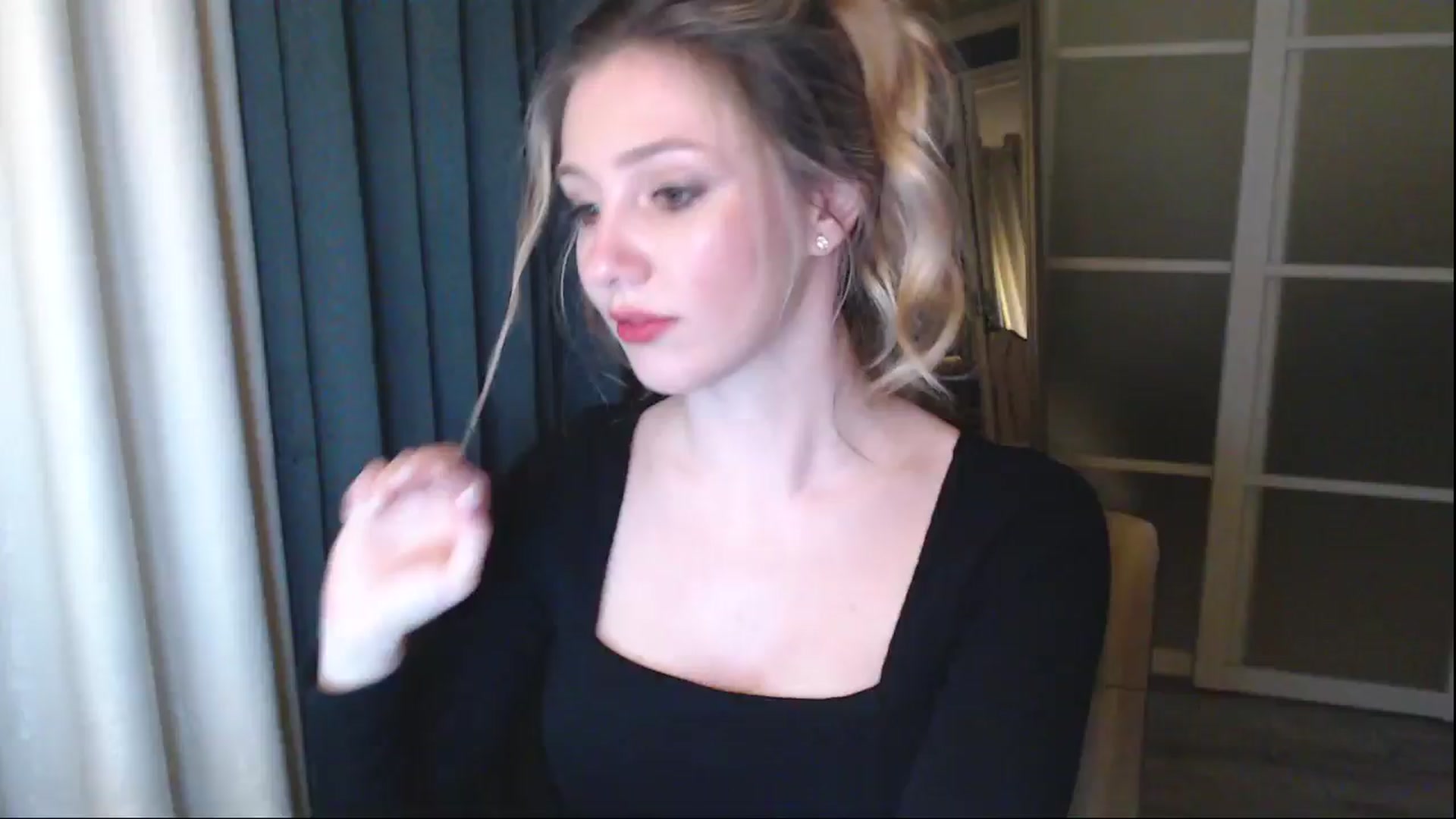 Gallery image thumbnail from Goddessblessu's myfreecams stream on, 06/06/2025, 18:45 image 6 of 20