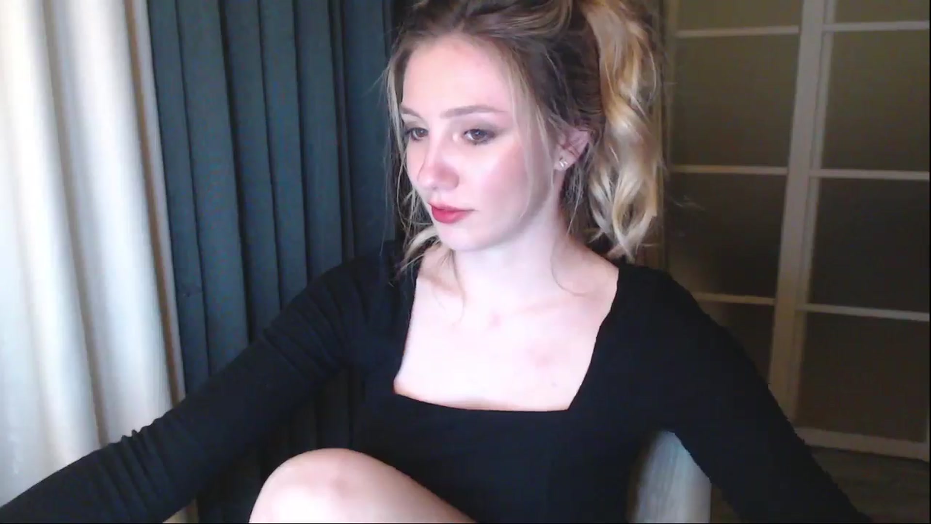 Gallery image thumbnail from Goddessblessu's myfreecams stream on, 06/06/2025, 18:45 image 10 of 20