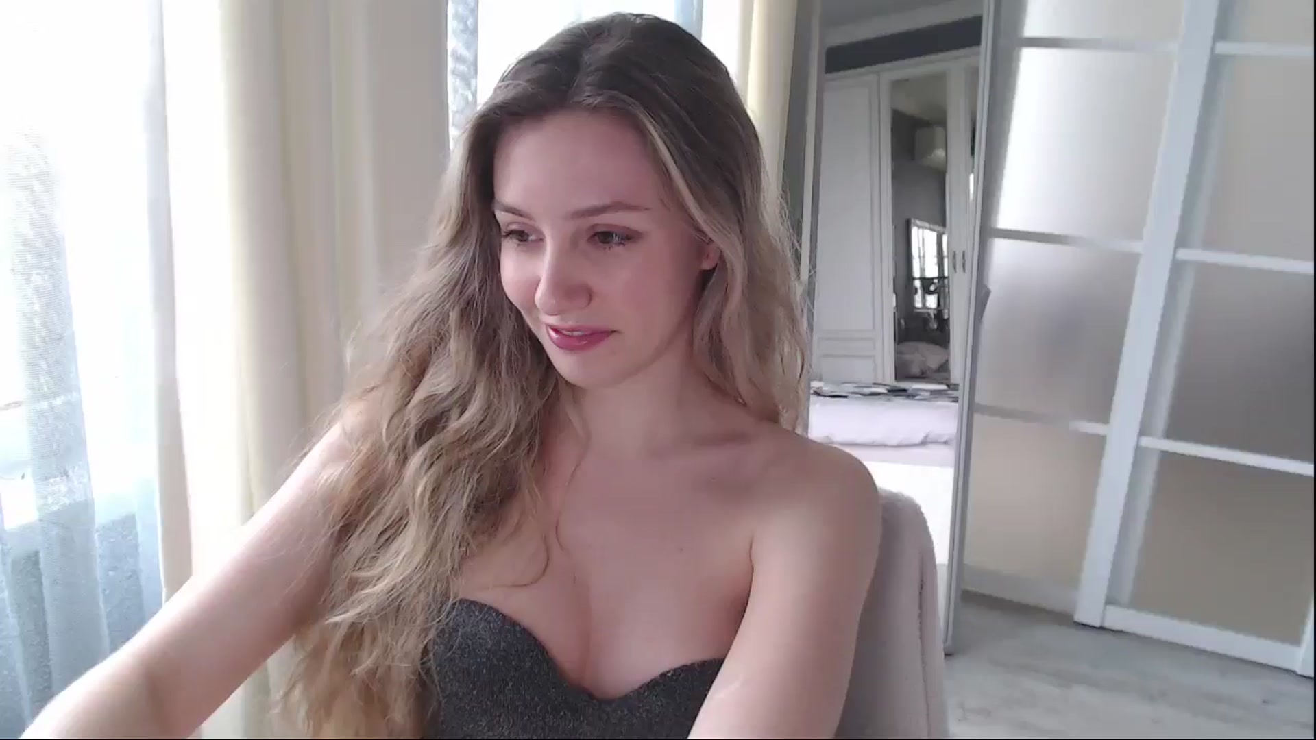 Gallery image thumbnail from Goddessblessu's myfreecams stream on, 06/14/2025, 14:36 image 1 of 20