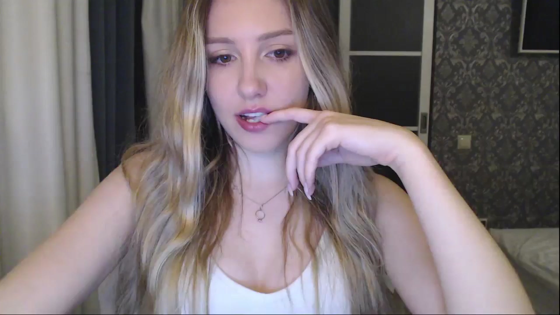 Gallery image thumbnail from Goddessblessu's myfreecams stream on, 08/10/2025, 20:31 image 2 of 20