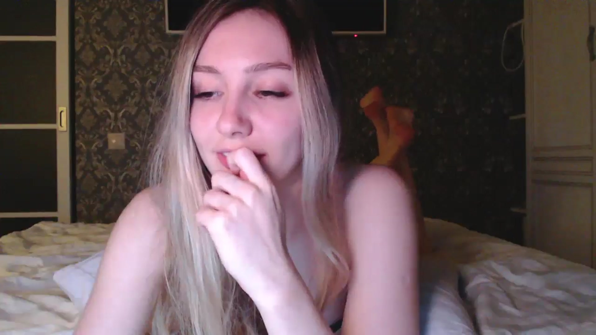 Gallery image thumbnail from Goddessblessu's myfreecams stream on, 08/27/2025, 19:44 image 4 of 20