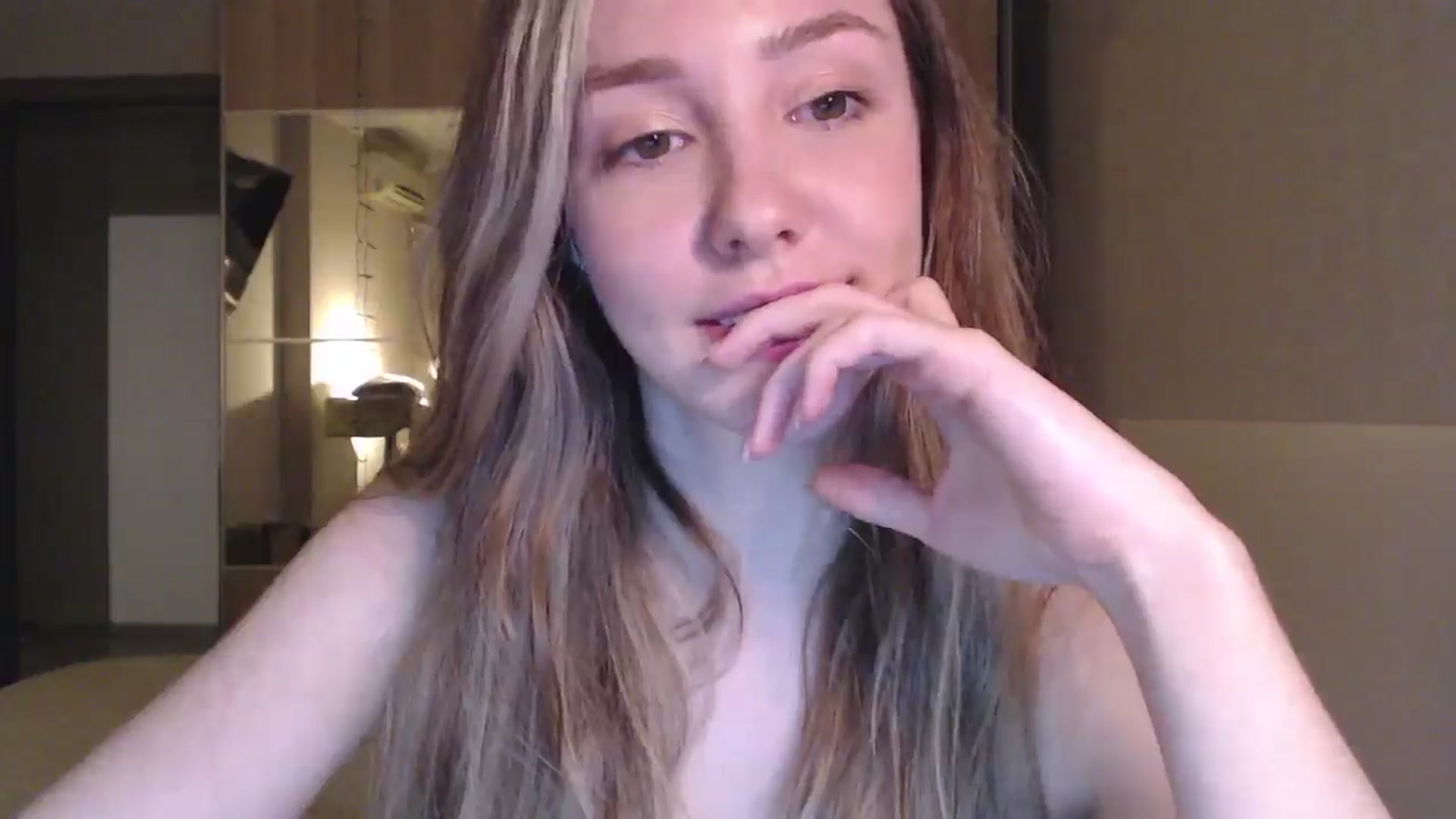 Gallery image thumbnail from Goddessblessu's myfreecams stream on, 10/05/2025, 18:28 image 18 of 20