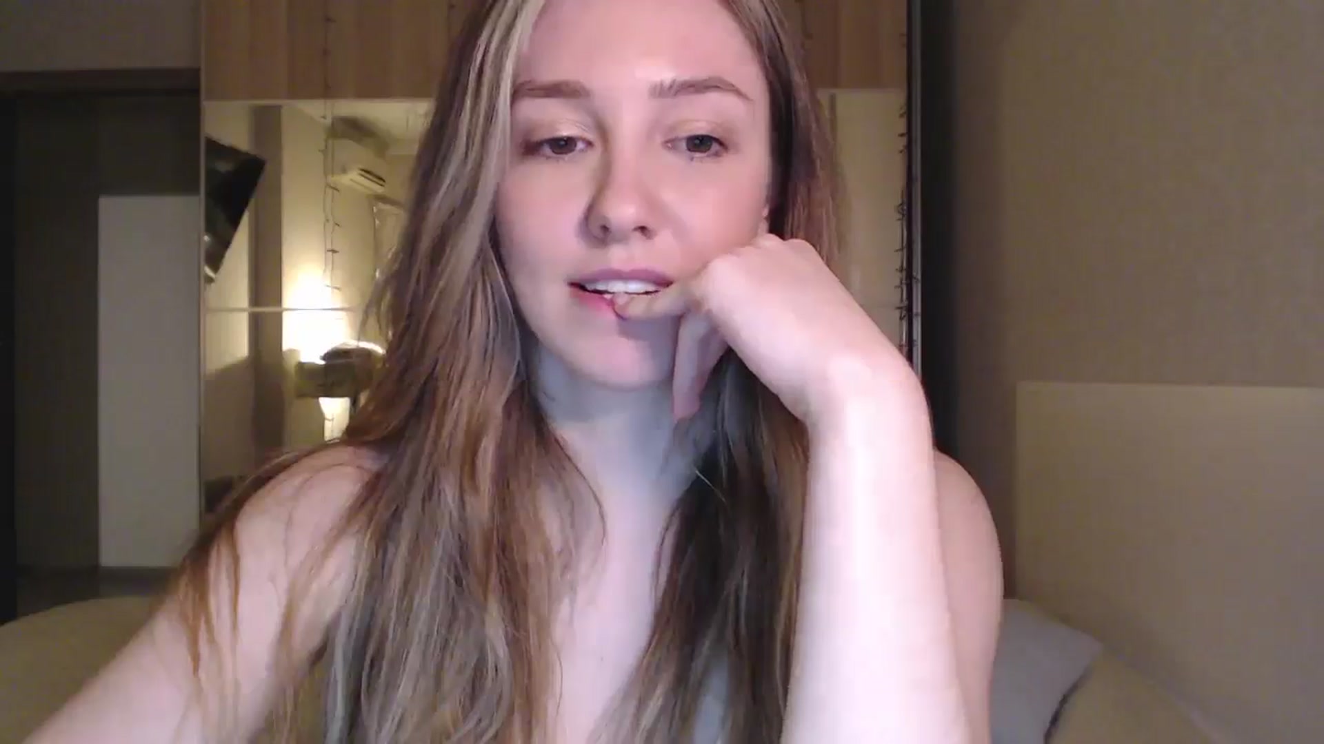 Gallery image thumbnail from Goddessblessu's myfreecams stream on, 10/05/2025, 18:28 image 20 of 20