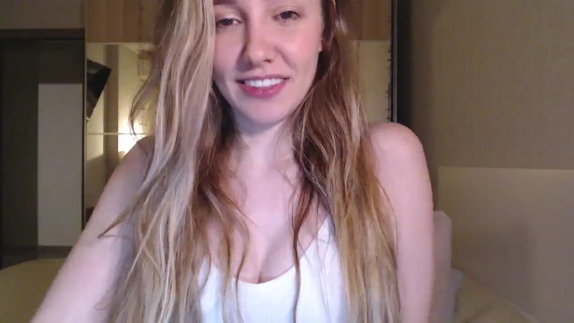 Gallery image thumbnail from Goddessblessu's myfreecams stream on, 10/05/2025, 18:28 image 4 of 20