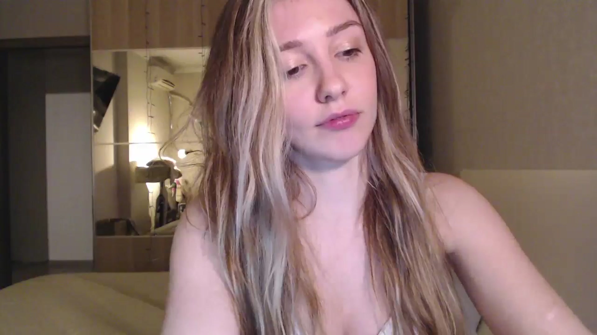 Gallery image thumbnail from Goddessblessu's myfreecams stream on, 10/05/2025, 18:28 image 8 of 20
