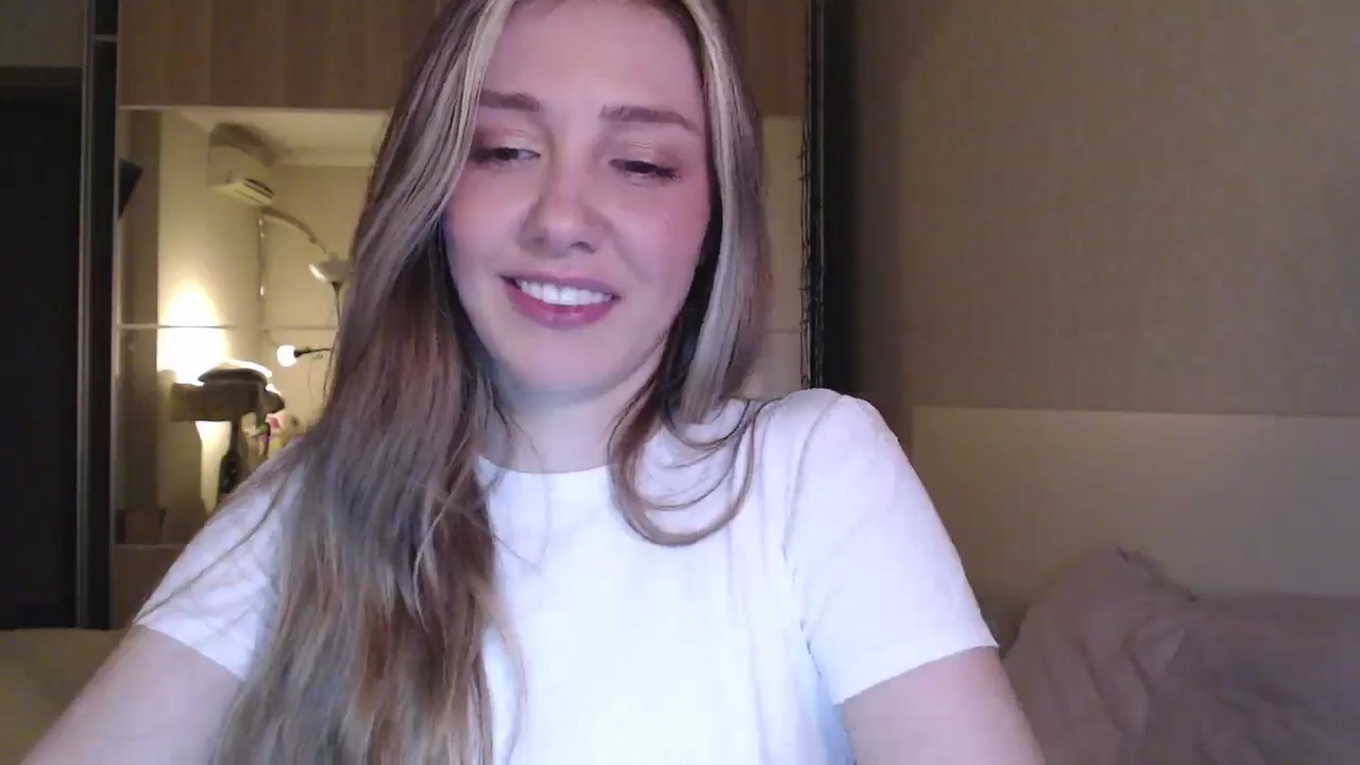 Gallery image thumbnail from Goddessblessu's myfreecams stream on, 10/09/2025, 19:16 image 15 of 20