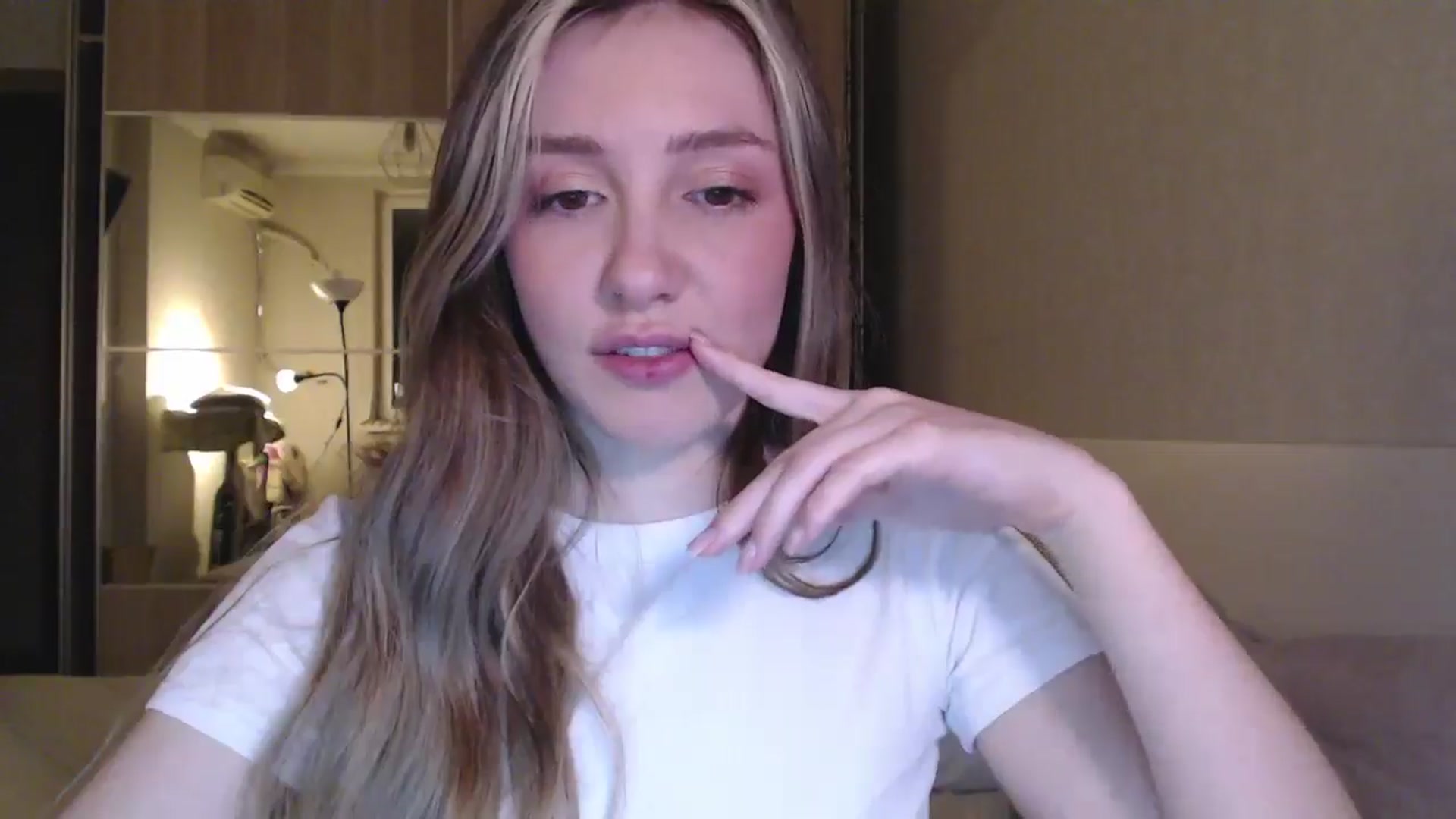 Gallery image thumbnail from Goddessblessu's myfreecams stream on, 10/09/2025, 19:16 image 13 of 20