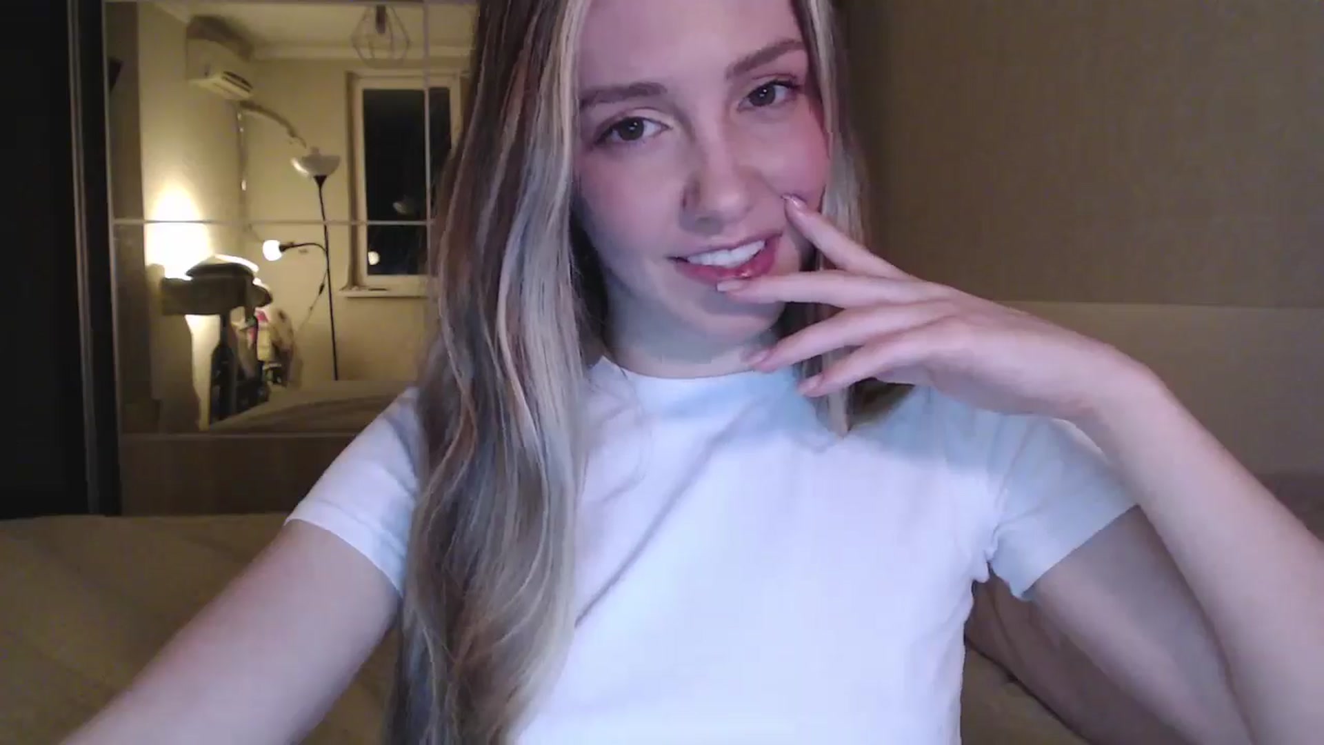 Gallery image thumbnail from Goddessblessu's myfreecams stream on, 10/09/2025, 19:16 image 5 of 20