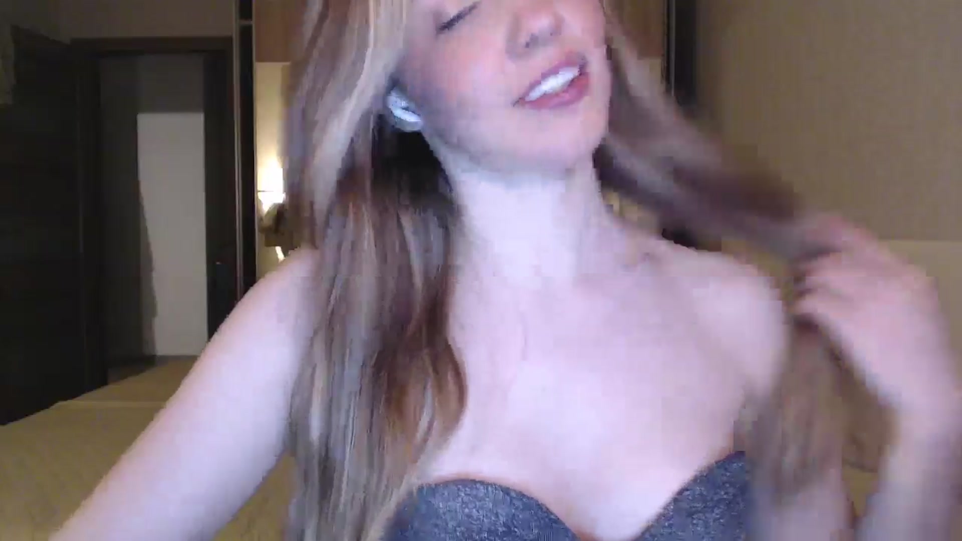 Gallery image thumbnail from Goddessblessu's myfreecams stream on, 10/10/2025, 18:03 image 11 of 20
