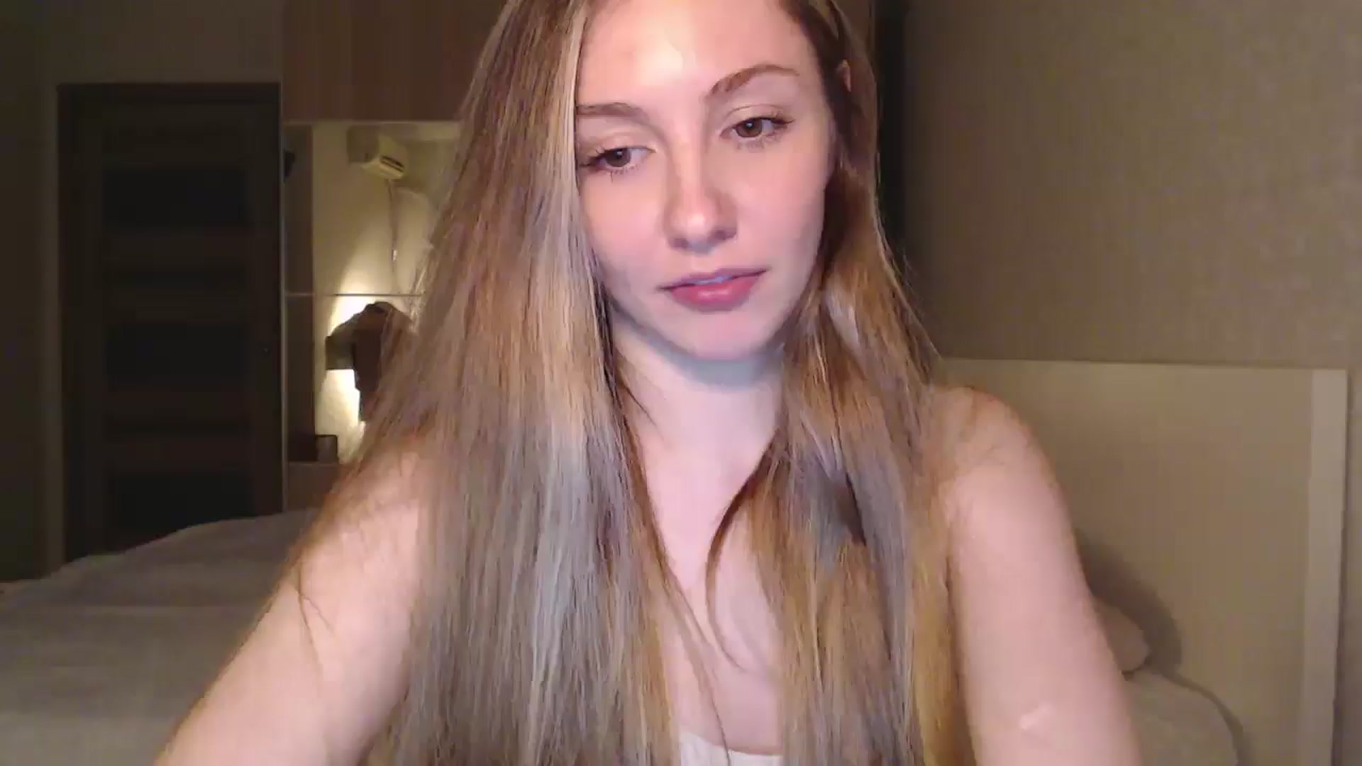Gallery image thumbnail from Goddessblessu's myfreecams stream on, 11/06/2025, 19:55 image 8 of 20