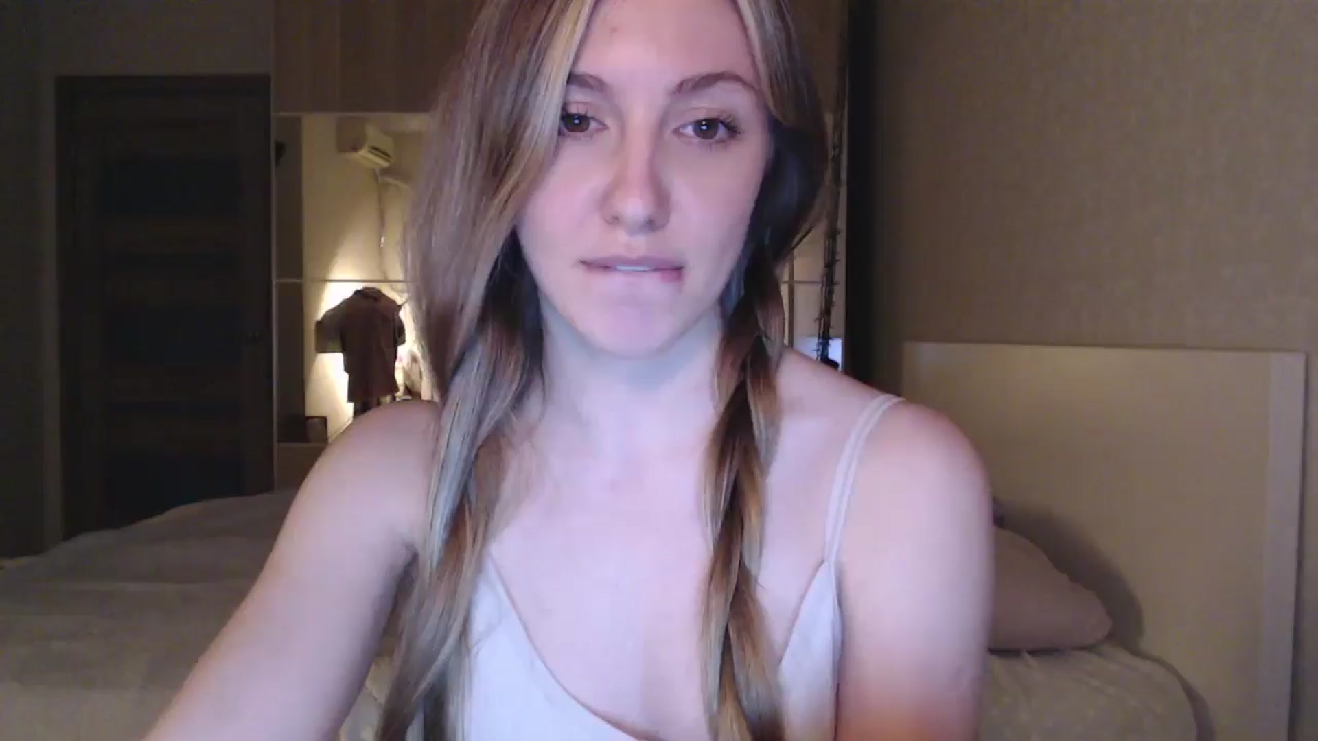 Gallery image thumbnail from Goddessblessu's myfreecams stream on, 11/06/2025, 19:55 image 1 of 20