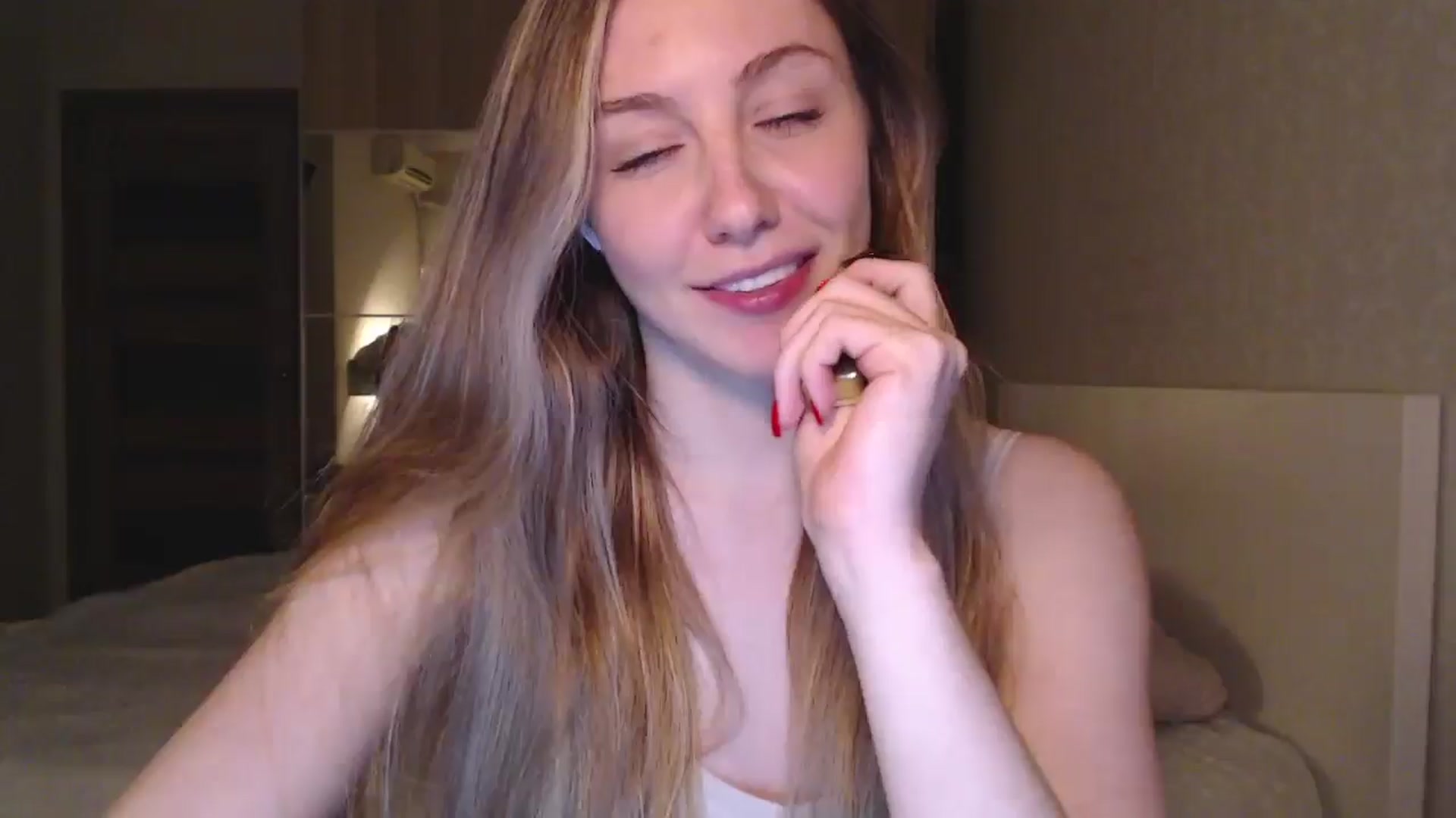 Gallery image thumbnail from Goddessblessu's myfreecams stream on, 11/06/2025, 19:55 image 16 of 20