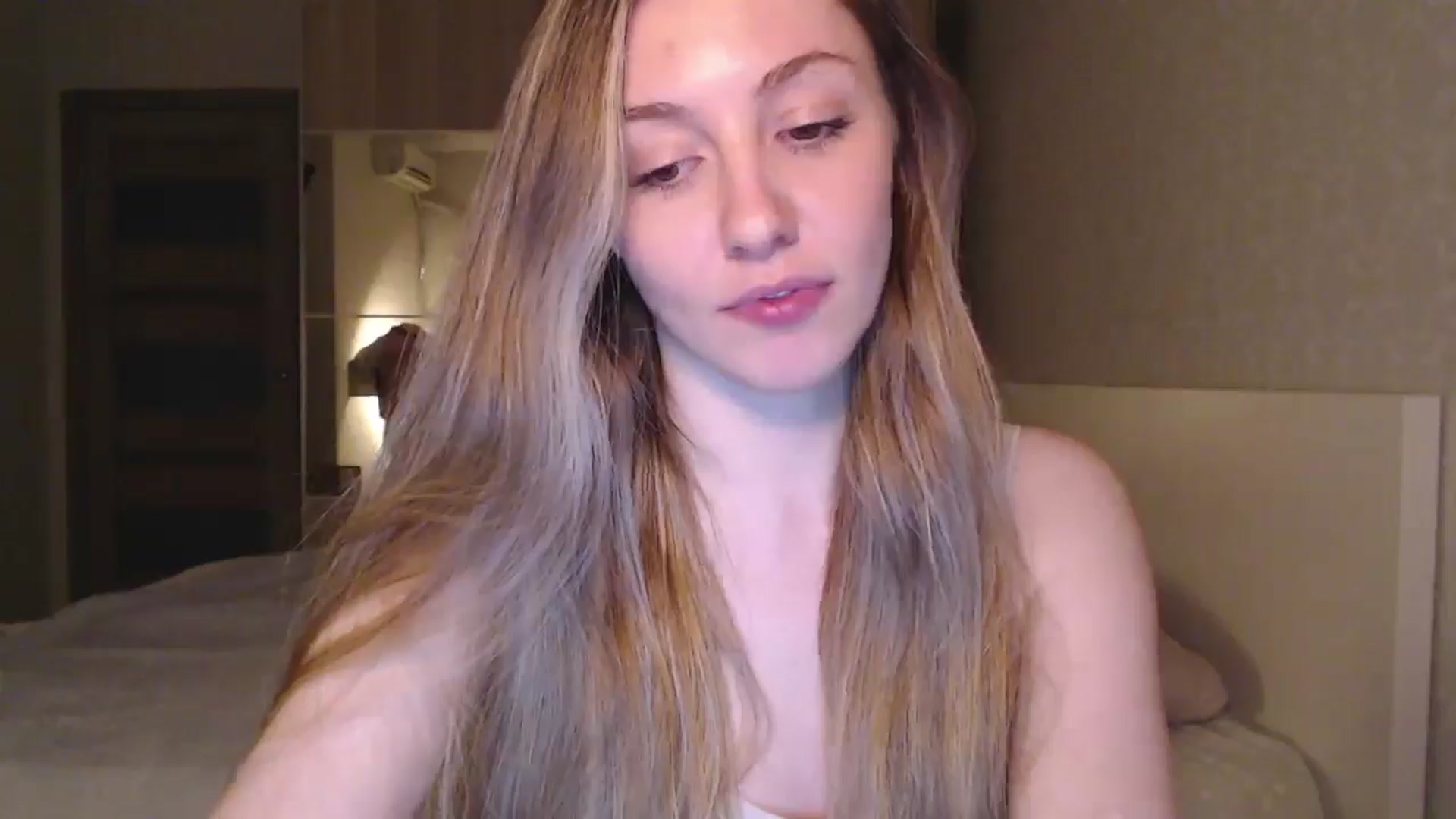 Gallery image thumbnail from Goddessblessu's myfreecams stream on, 11/06/2025, 19:55 image 17 of 20