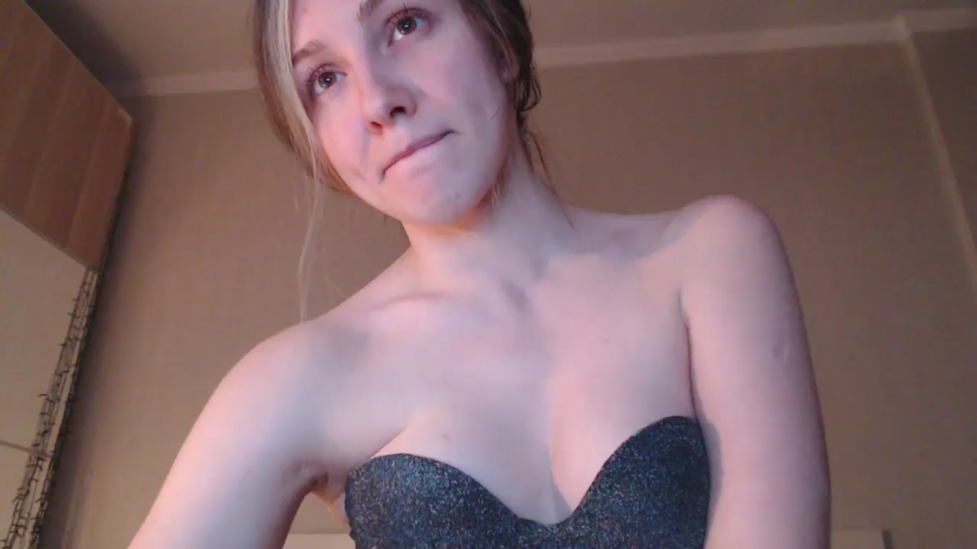 Gallery image thumbnail from Goddessblessu's myfreecams stream on, 11/08/2025, 19:00 image 20 of 20