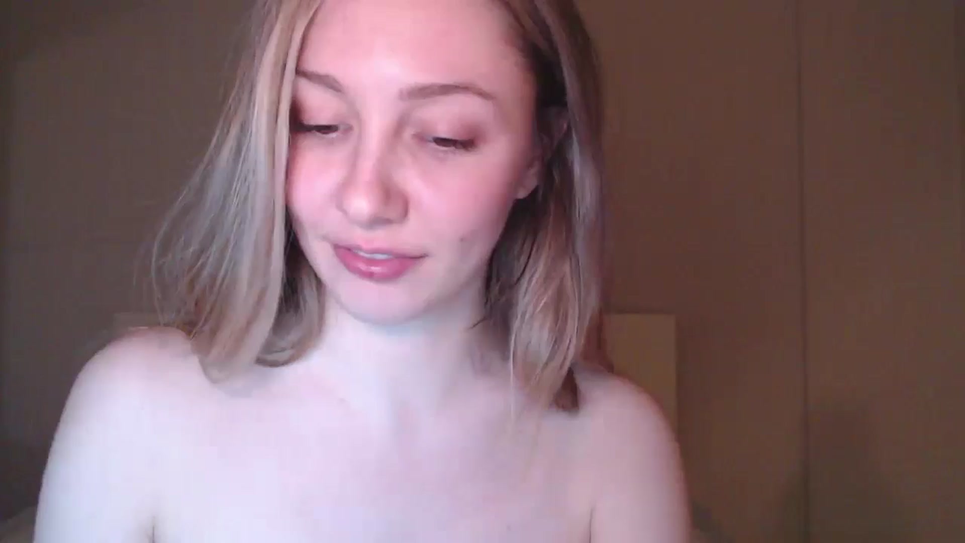Gallery image thumbnail from Goddessblessu's myfreecams stream on, 12/17/2025, 19:14 image 12 of 20