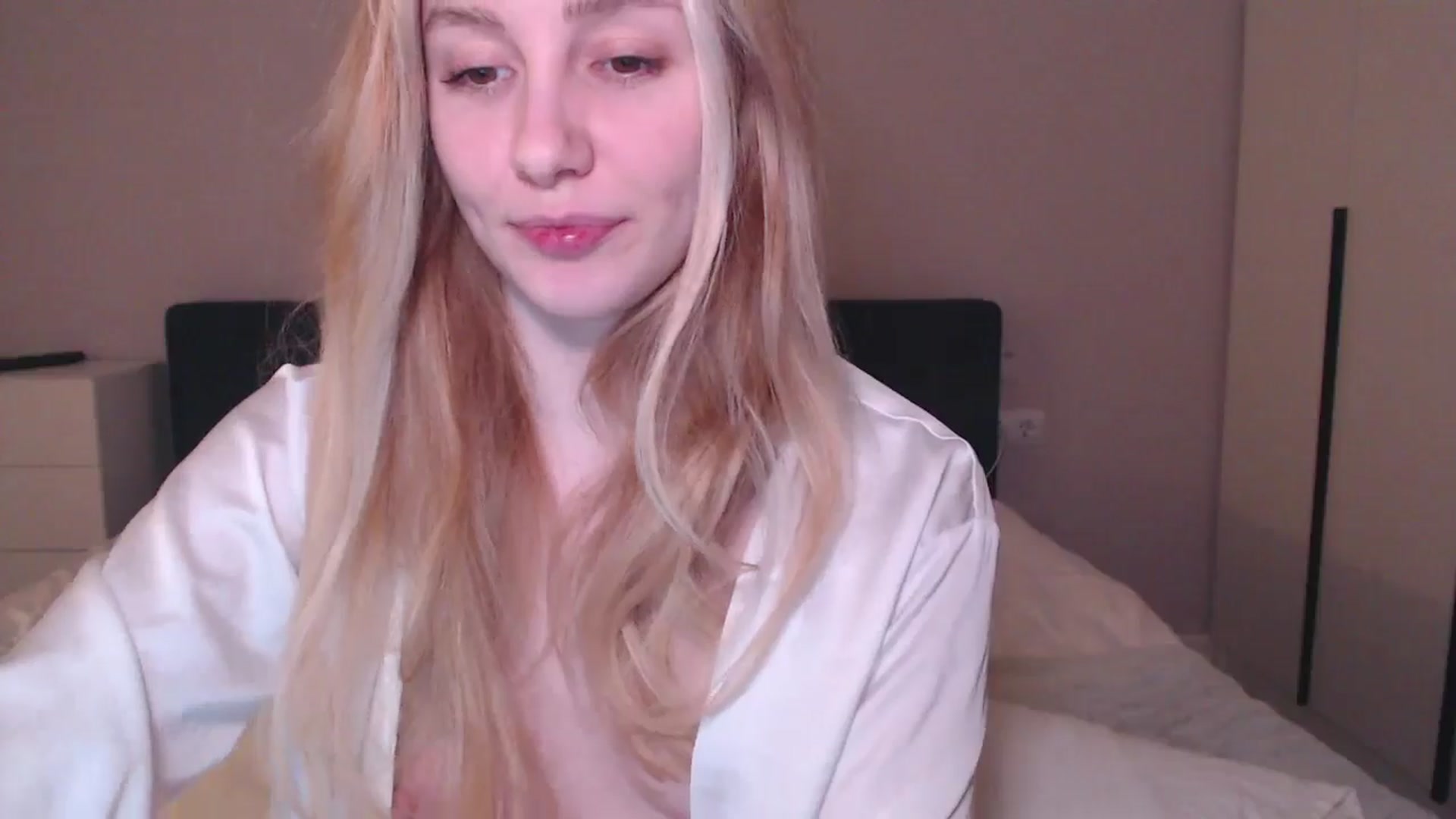 Gallery image thumbnail from Goddessblessu's myfreecams stream on, 03/06/2026, 16:46 image 17 of 20