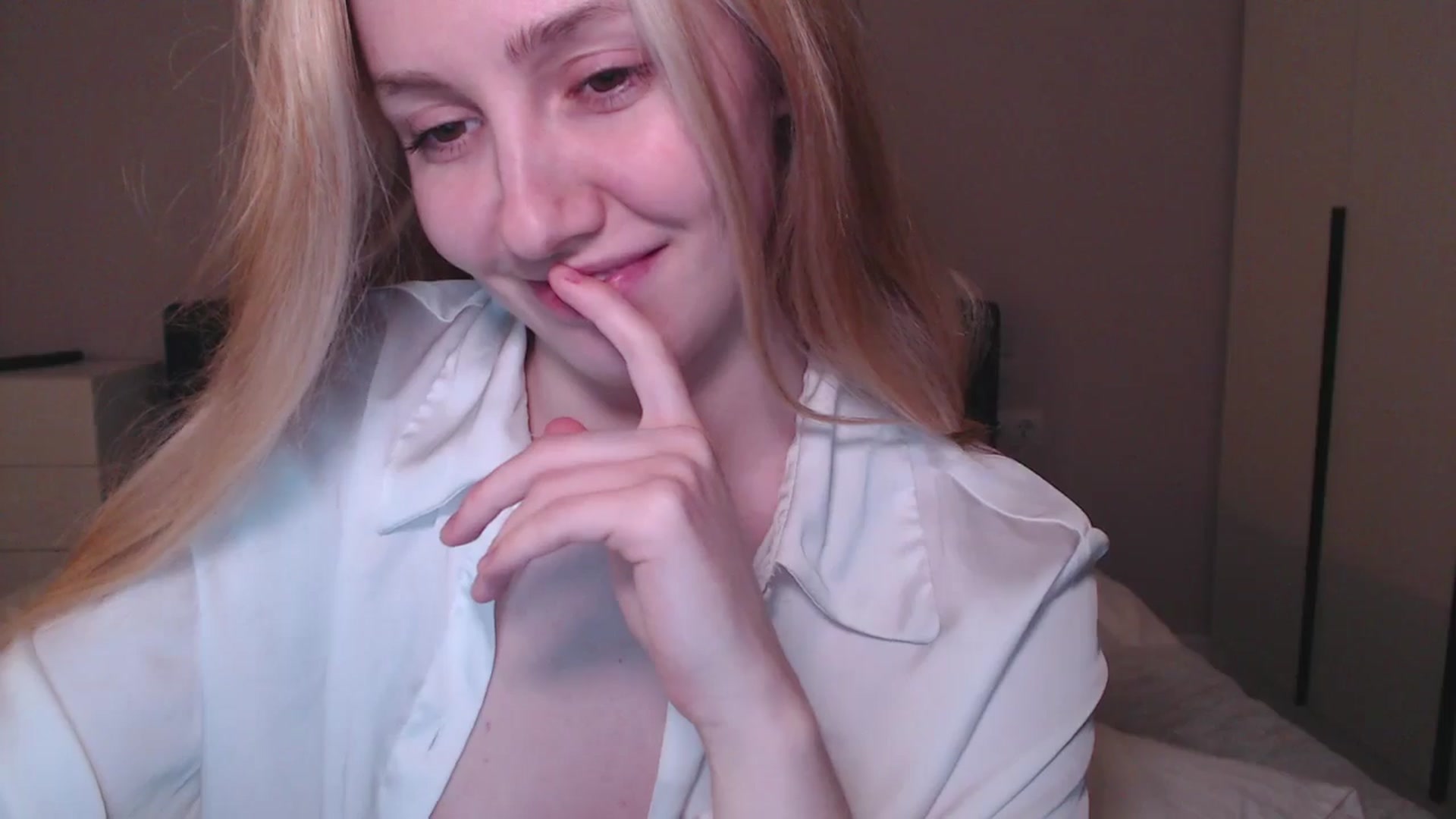 Gallery image thumbnail from Goddessblessu's myfreecams stream on, 03/06/2026, 16:46 image 19 of 20