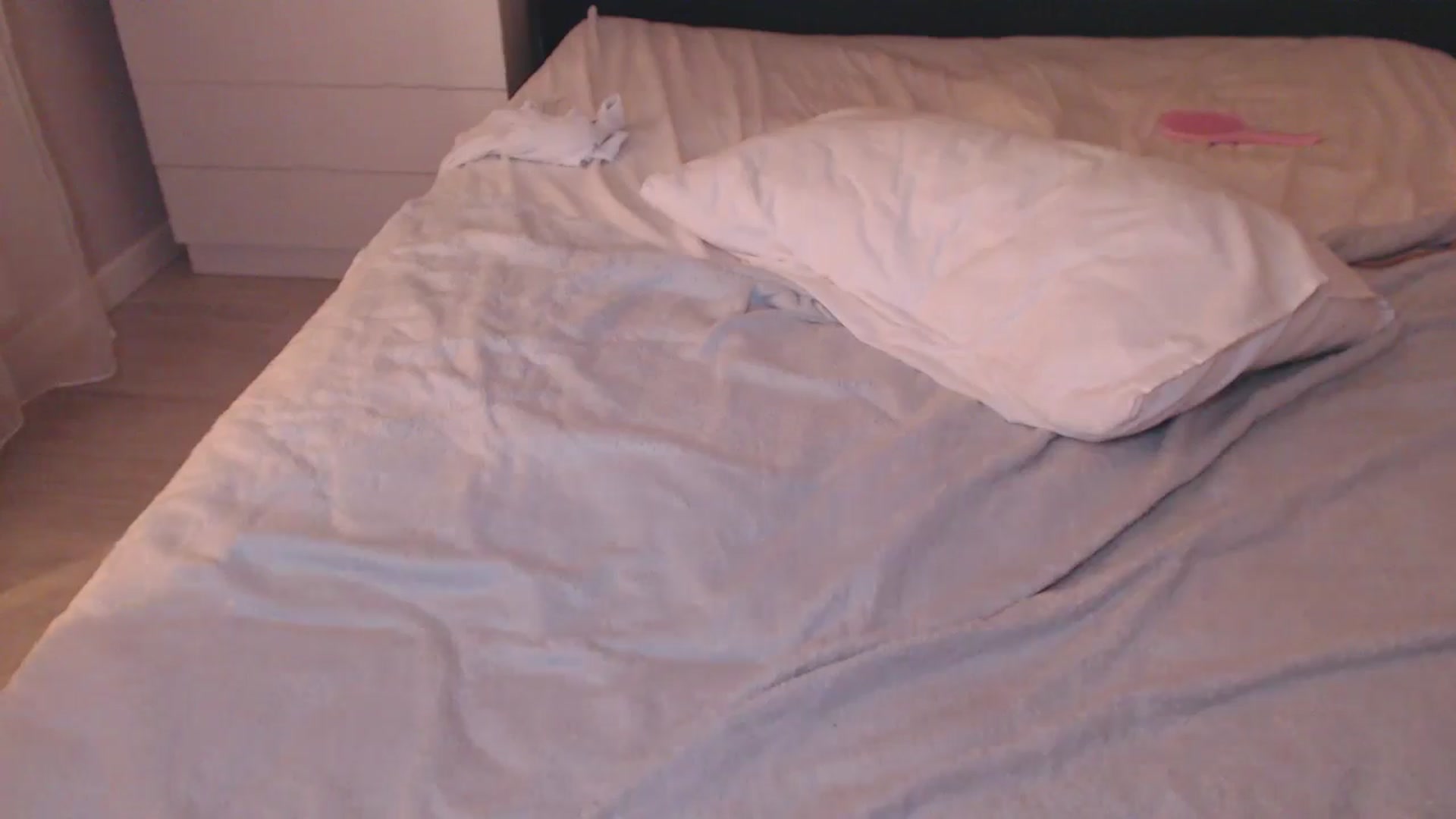 Gallery image thumbnail from Goddessblessu's myfreecams stream on, 04/29/2026, 19:59 image 15 of 20
